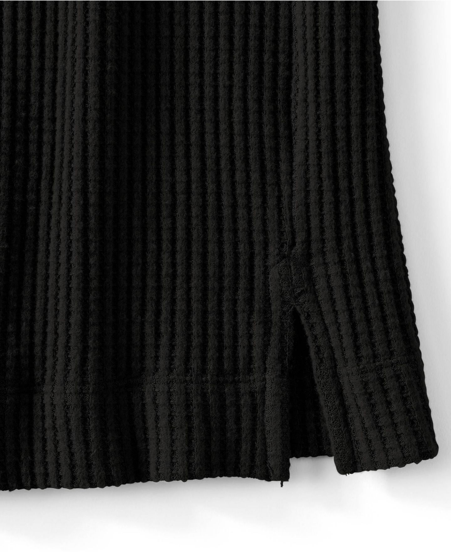 Женский топ Lands' End Plus Size Long Sleeve Waffle Shawl Collar Henley, цвет: Чёрный — фото 2