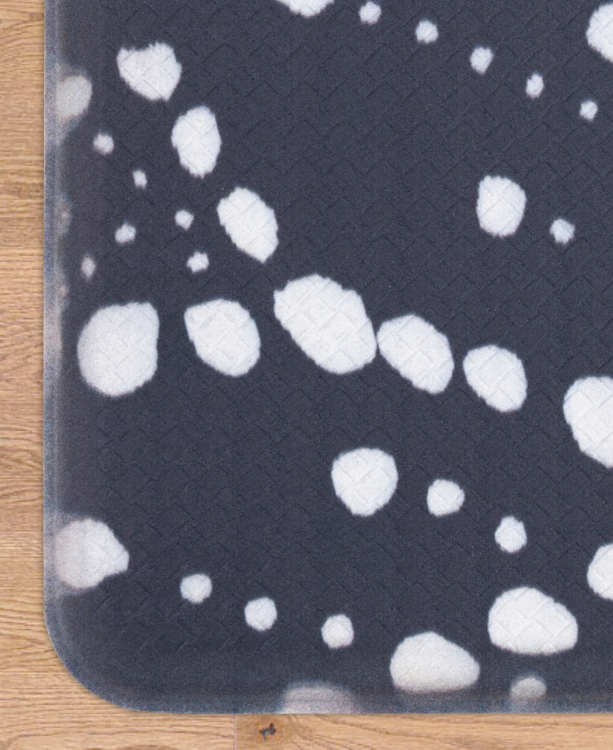 Eddie Bauer Snowflakes Non-Slip Kitchen Mat