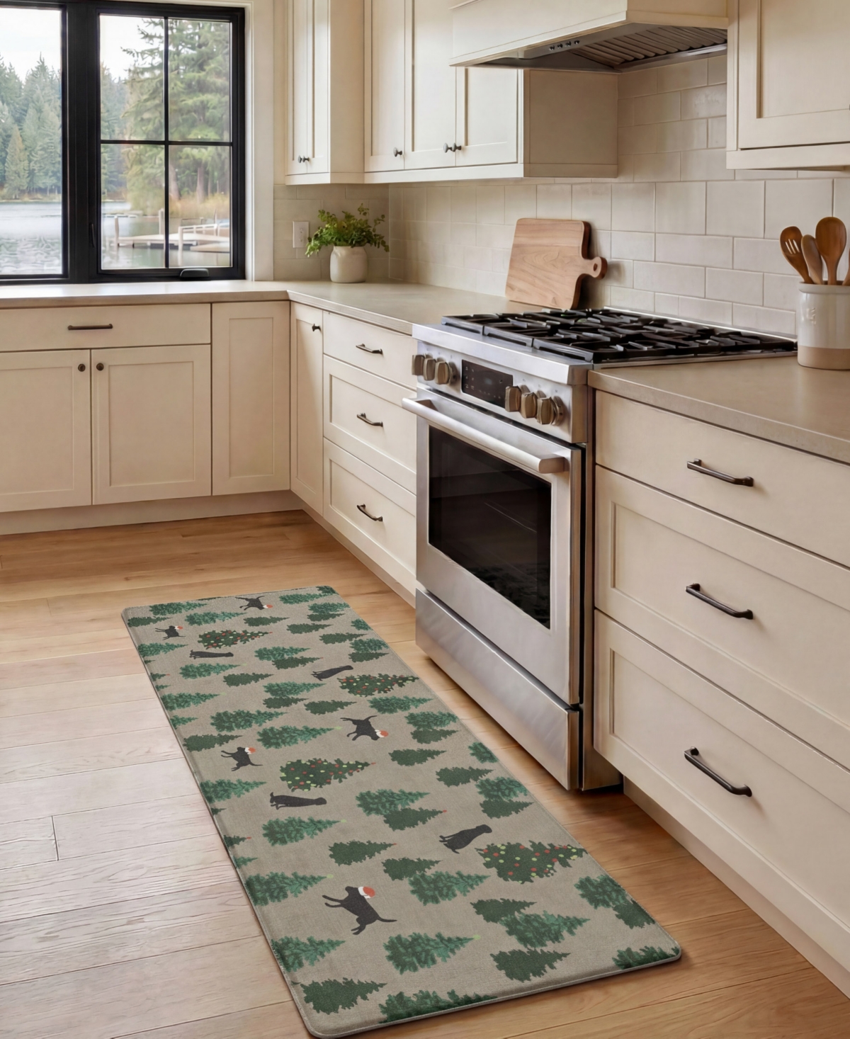 Eddie Bauer Dogs and Christmas Trees Non-Slip Kitchen Mat