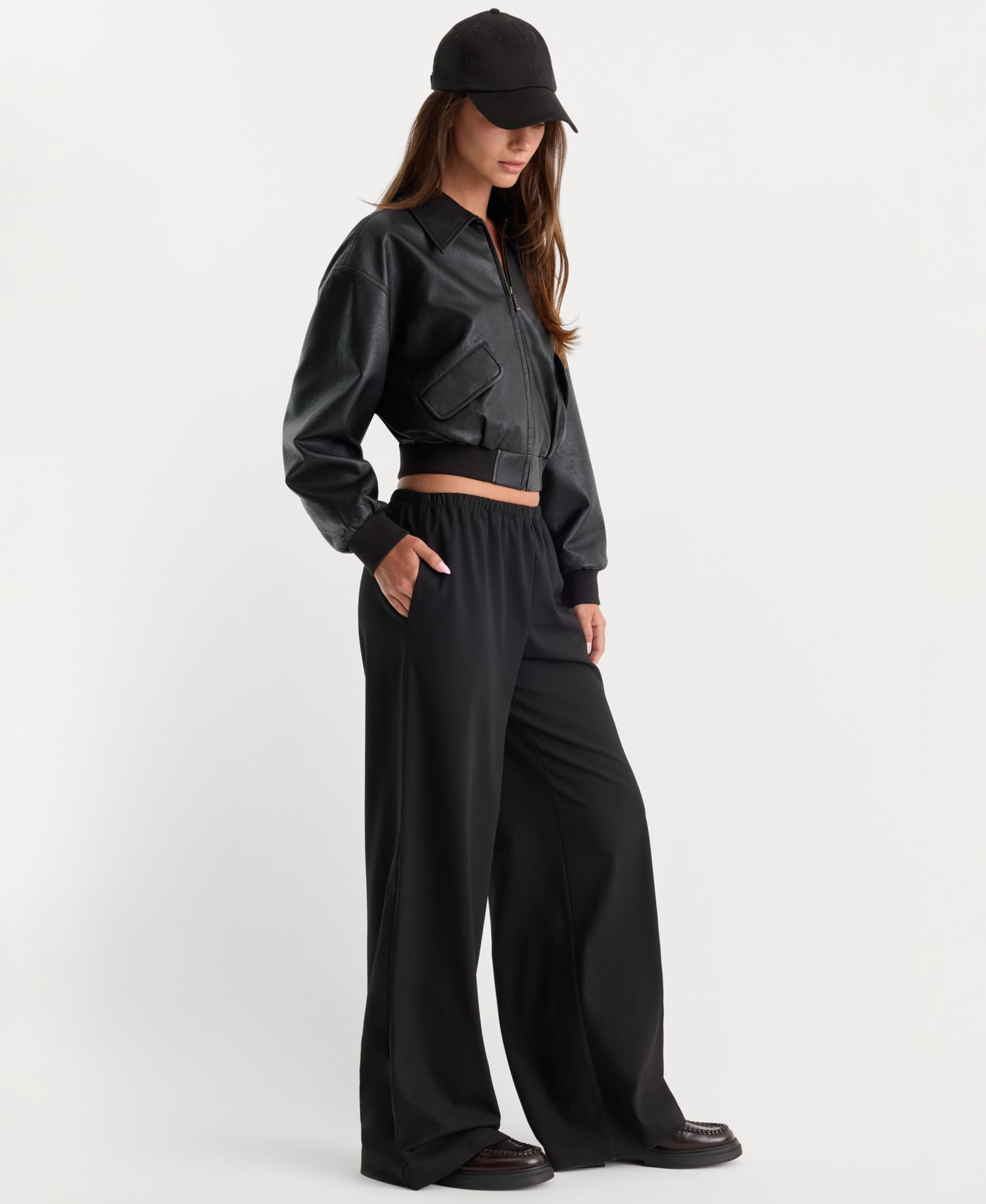 Women's Straight-Leg Pull-On Trouser
