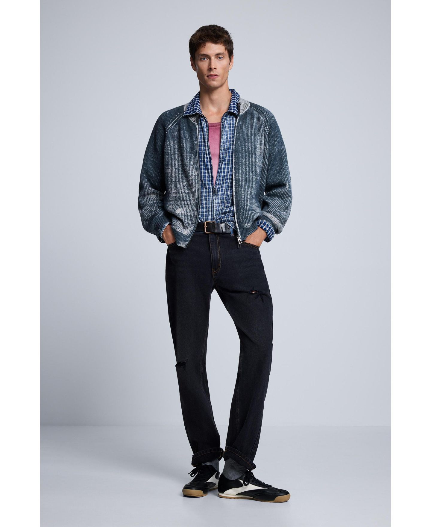 Мужская куртка Desigual Gradient Jacquard Full-Zip High-Neck Thick-Knit, цвет: Чёрный — фото 3
