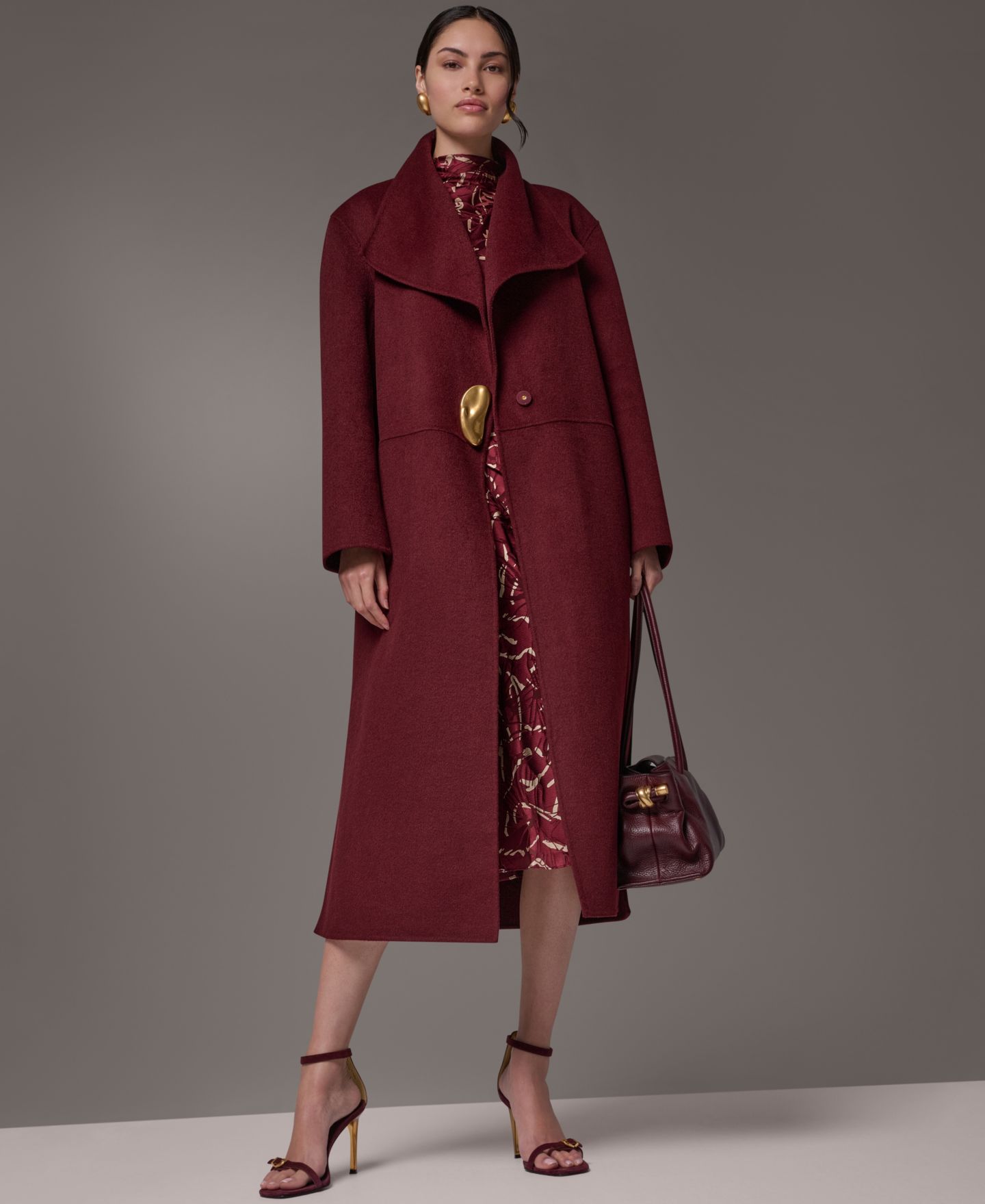 Женское пальто Donna Karan New York Wool-Blend Oversized Coat, цвет: Чёрный вишнёвый — фото 16
