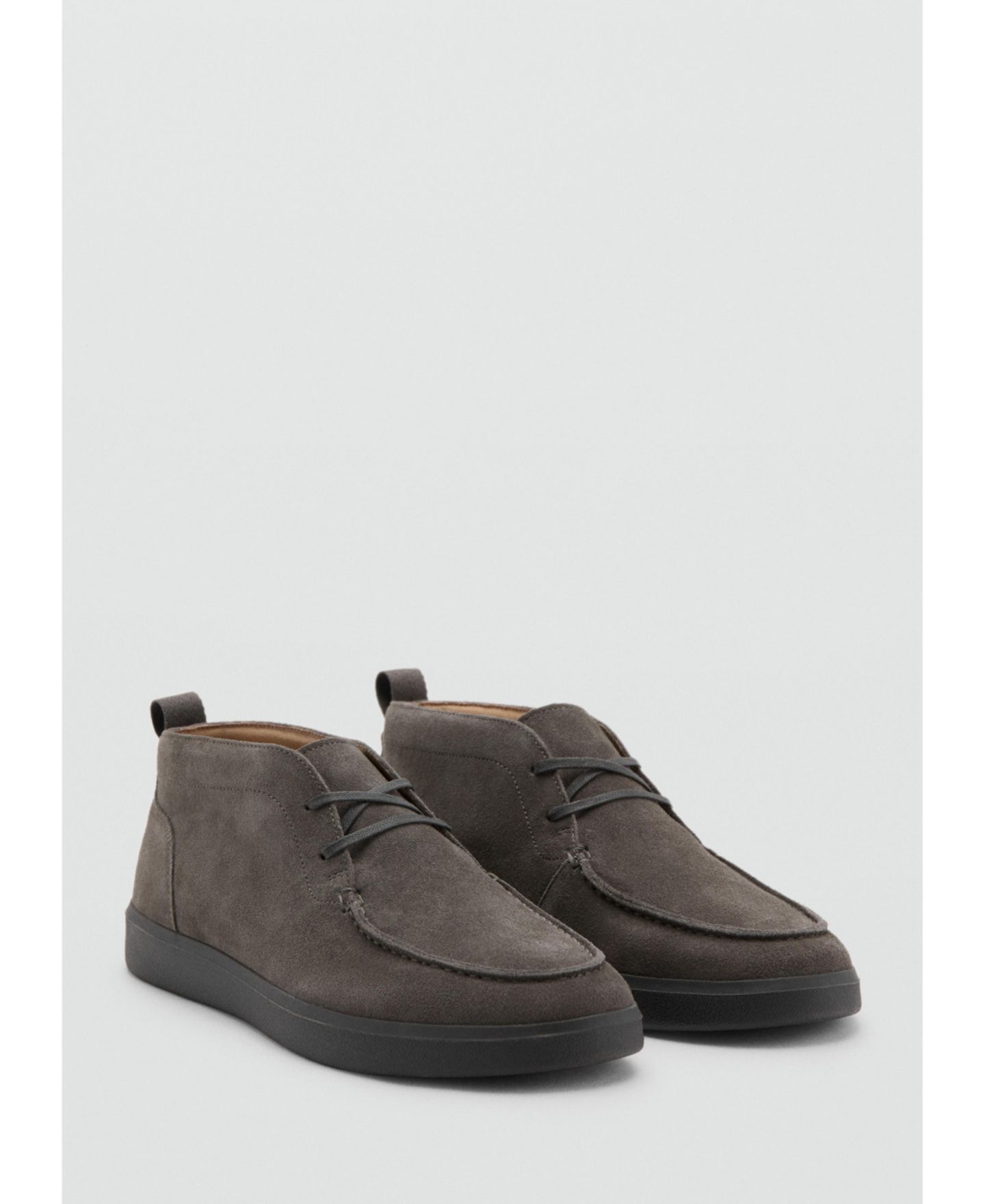 Мужские ботинки MANGO Essentials Lace-up Suede Chukka, цвет: Серый — фото 6