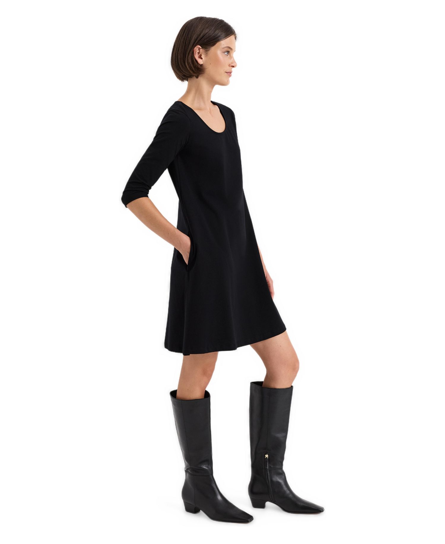 Women's Signature Fit & Flare A-Line Scoop Neck Dress