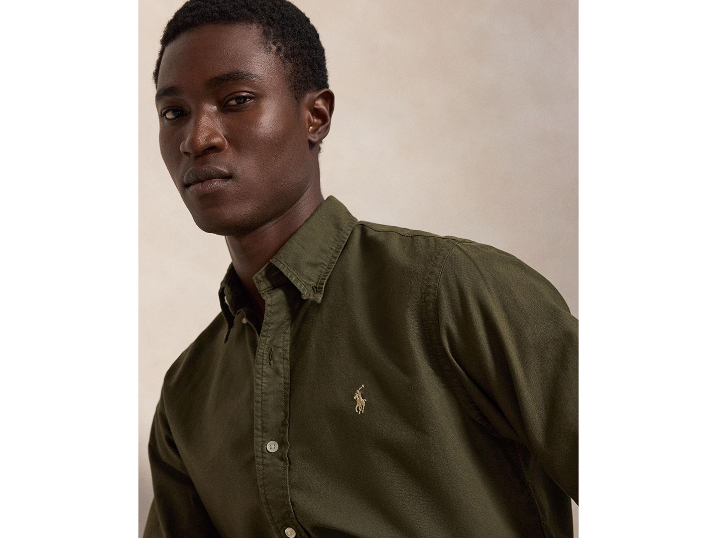 Мужская рубашка Polo Ralph Lauren Custom Fit Garment-Dyed Oxford, цвет: Оливковый — фото 3