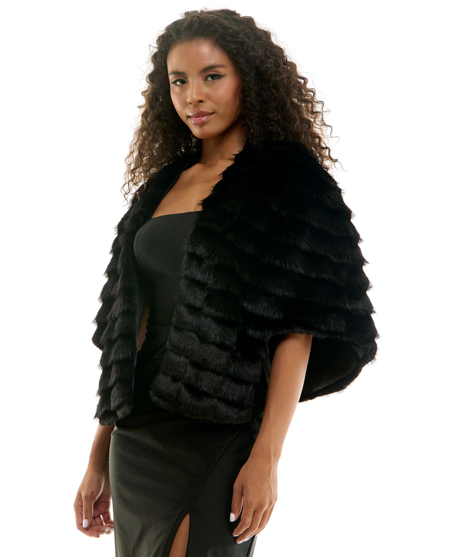 Juniors' Tiered Cropped Faux Fur Shawl Jacket