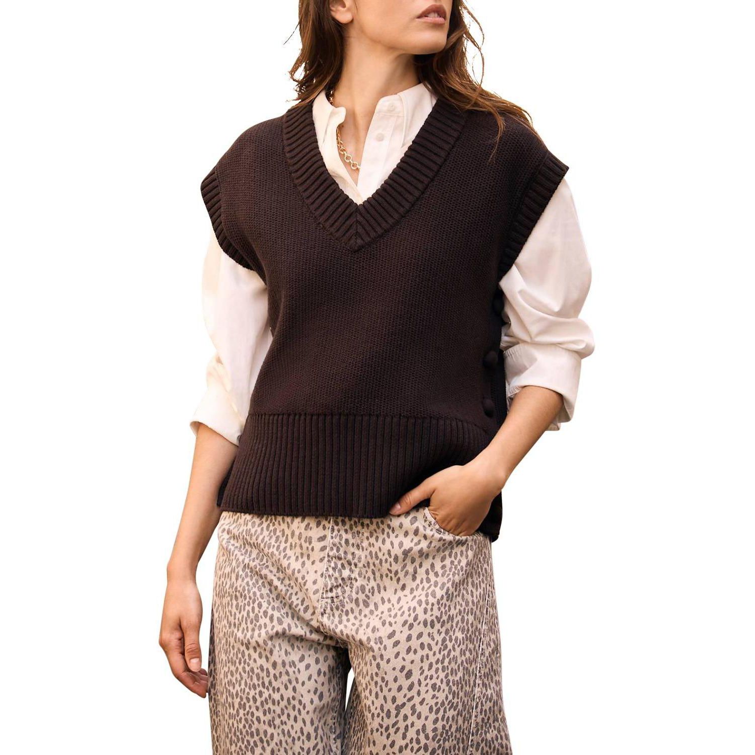 Women's Sleeveless V-Neck Ribbed Trim Sweater Vest
