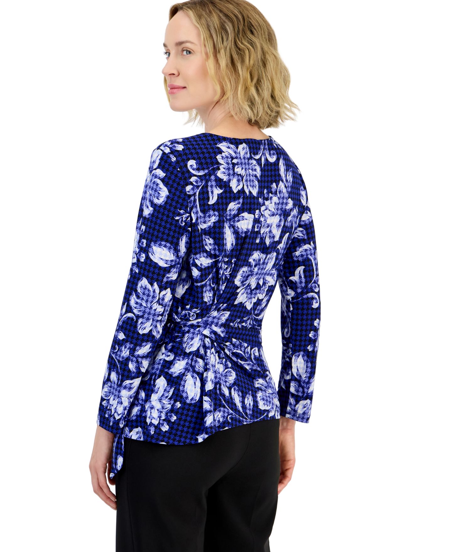 Женский топ Kasper Floral Houndstooth-Print Wrap Front Long Sleeve Knit, цвет: Королевский синий разноцветный — фото 4