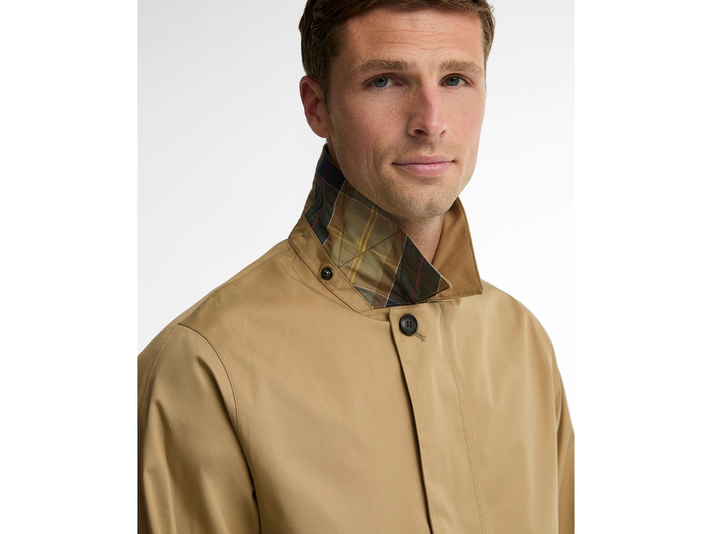 Мужские куртки Barbour Lorig Waterproof Raincoat with Detachable Hood, цвет: Trench — фото 3