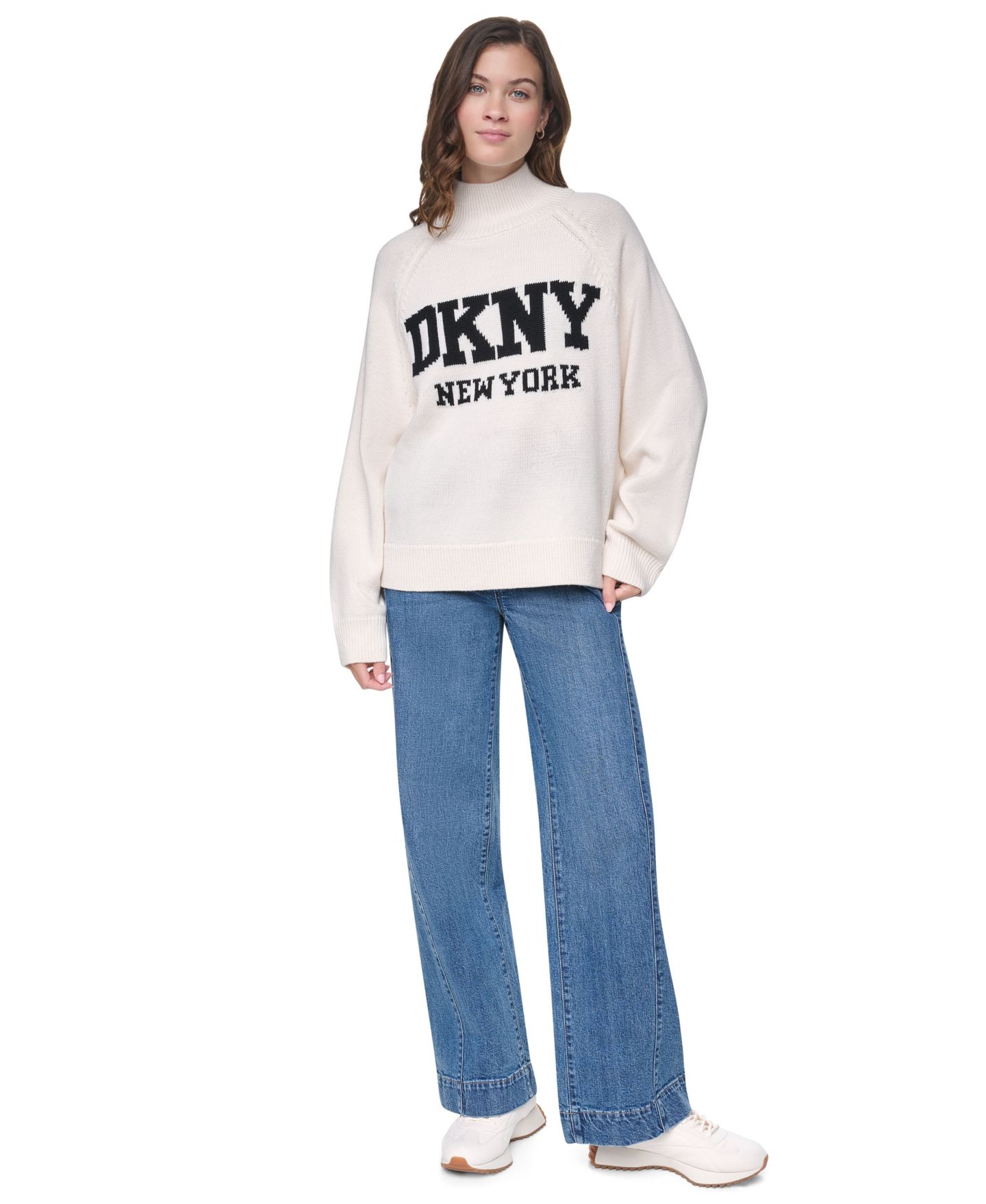 Женский свитер DKNY Jeans Easy Mock-Neck Long-Sleeve Raglan, цвет: Сливочный / Чёрный — фото 2