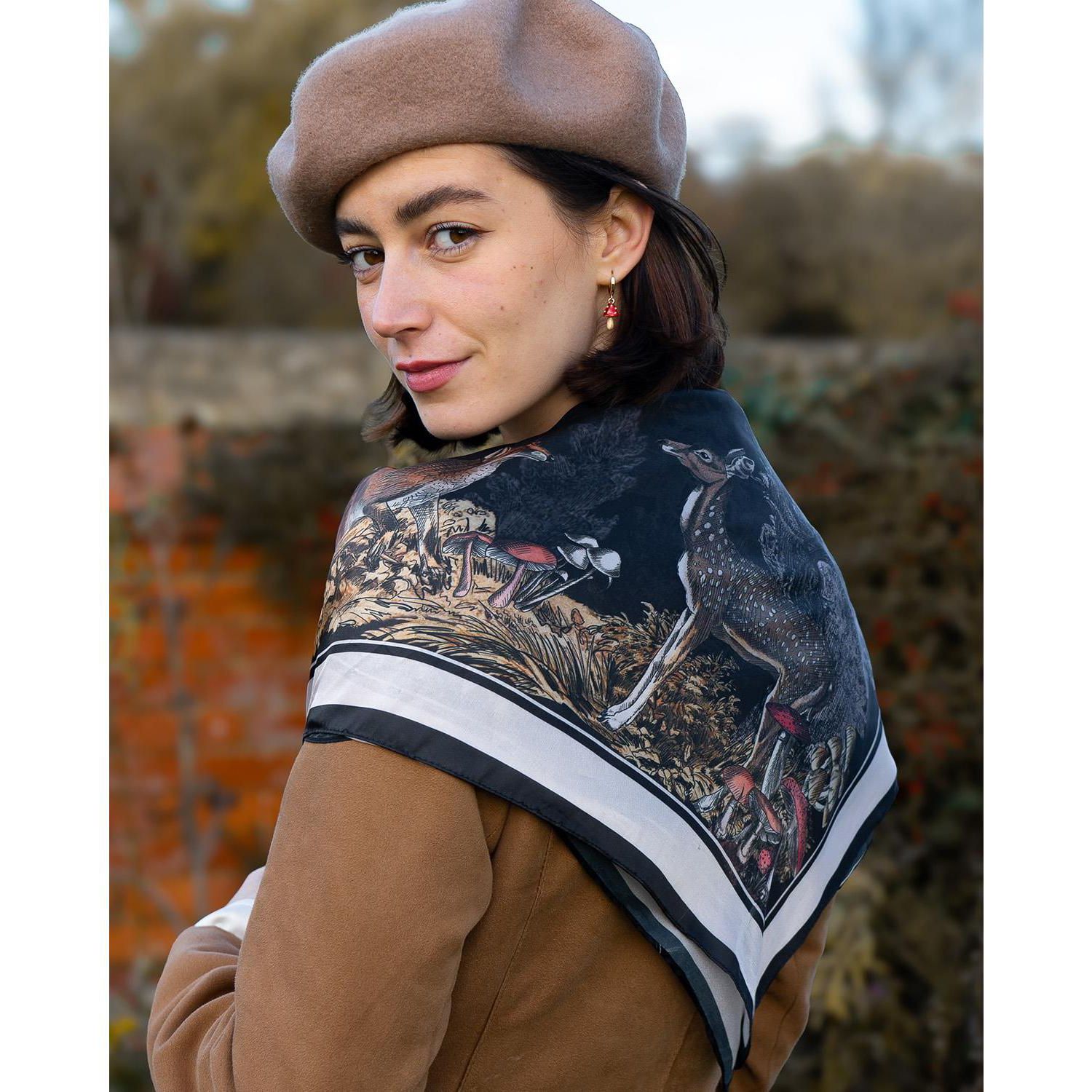 Women's A Night's Tale Narrative Square Scarf