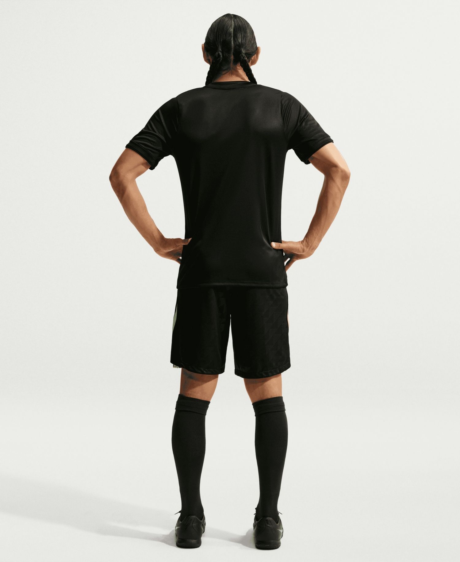Men's Black Atletico de Madrid 2026/27 Away Pre-Match Top