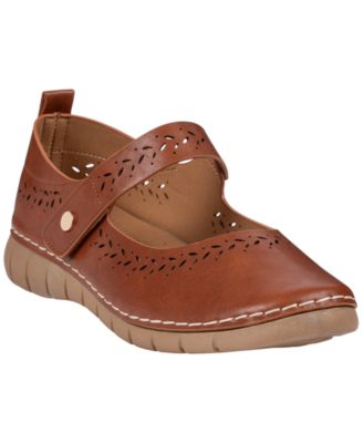 Women's Mesa Laser Cut Mary Jane Flats