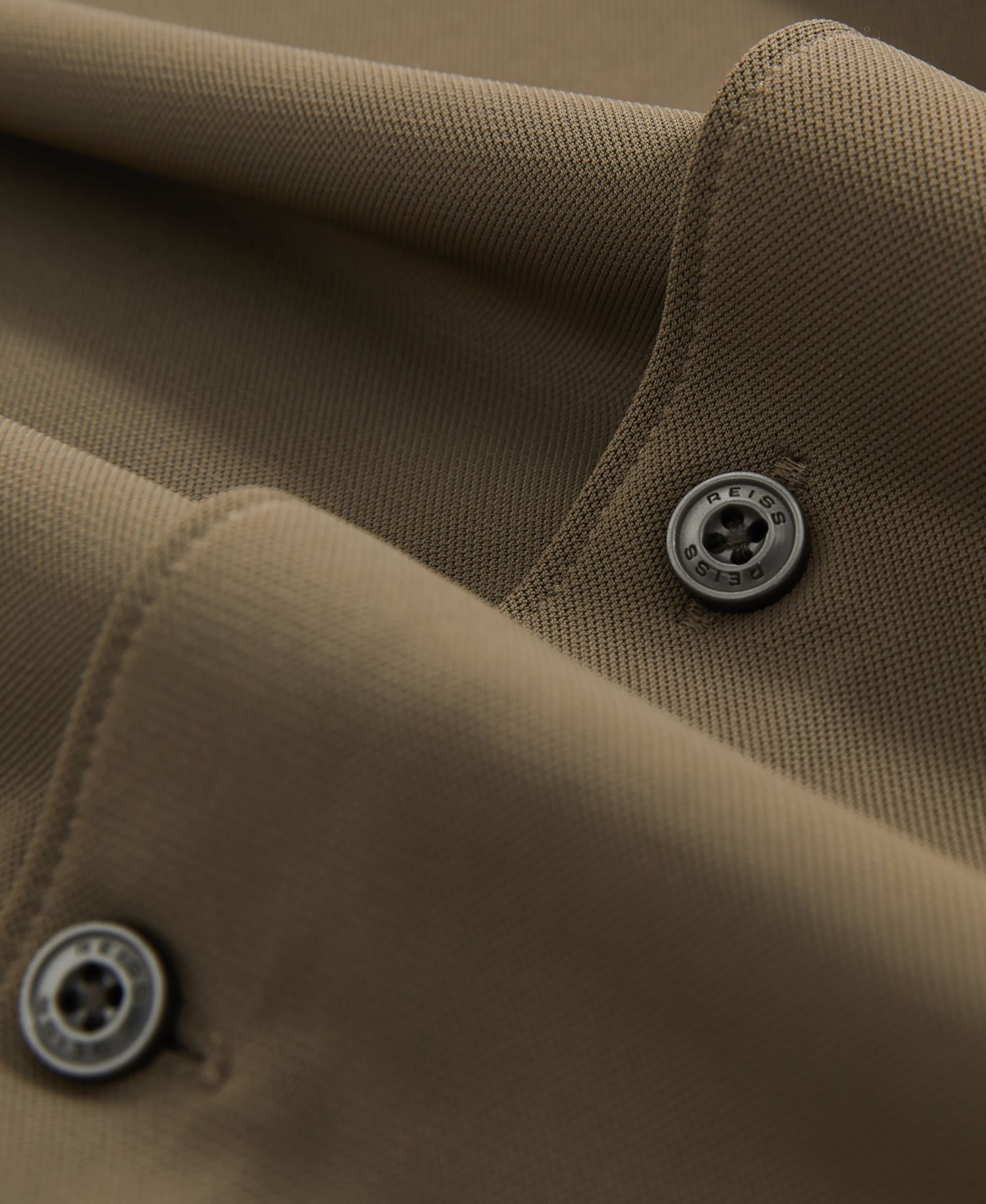 Men's Charge Stretch-Jersey Cutaway-Collar Shirt