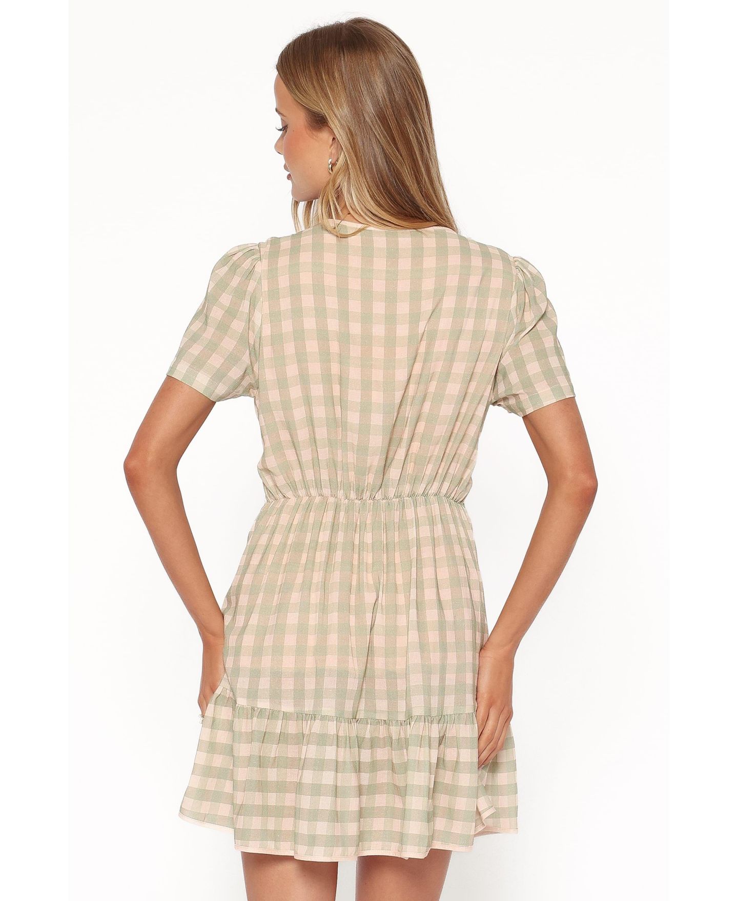 Женское платье Petal and Pup Lorry Tie Front Mini, цвет: Зелёный / Розовый в мелкую клетку — фото 7