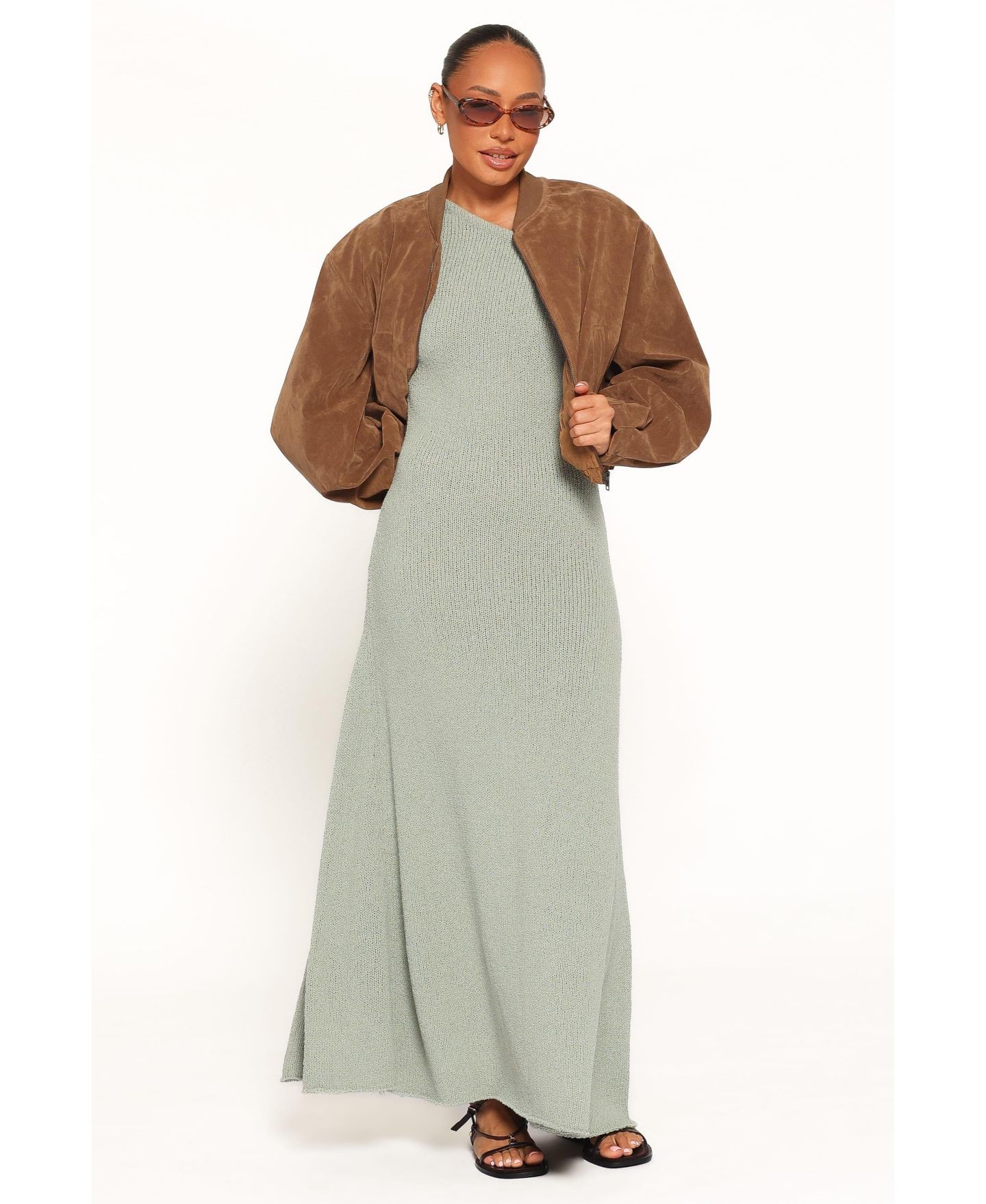 Женское платье Petal and Pup Linora Off-Shoulder Maxi Sweater Dress, цвет: Шалфейный зелёный — фото 4