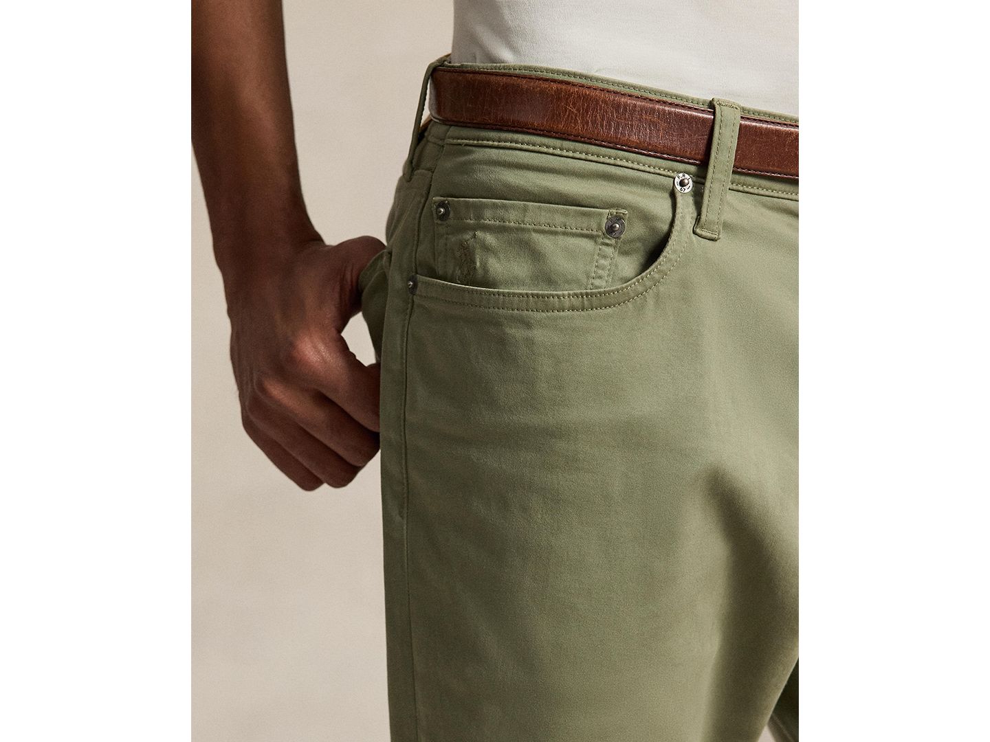 Мужские брюки Polo Ralph Lauren Varick Slim Straight Stretch Sateen, цвет: Шалфейный зелёный — фото 3