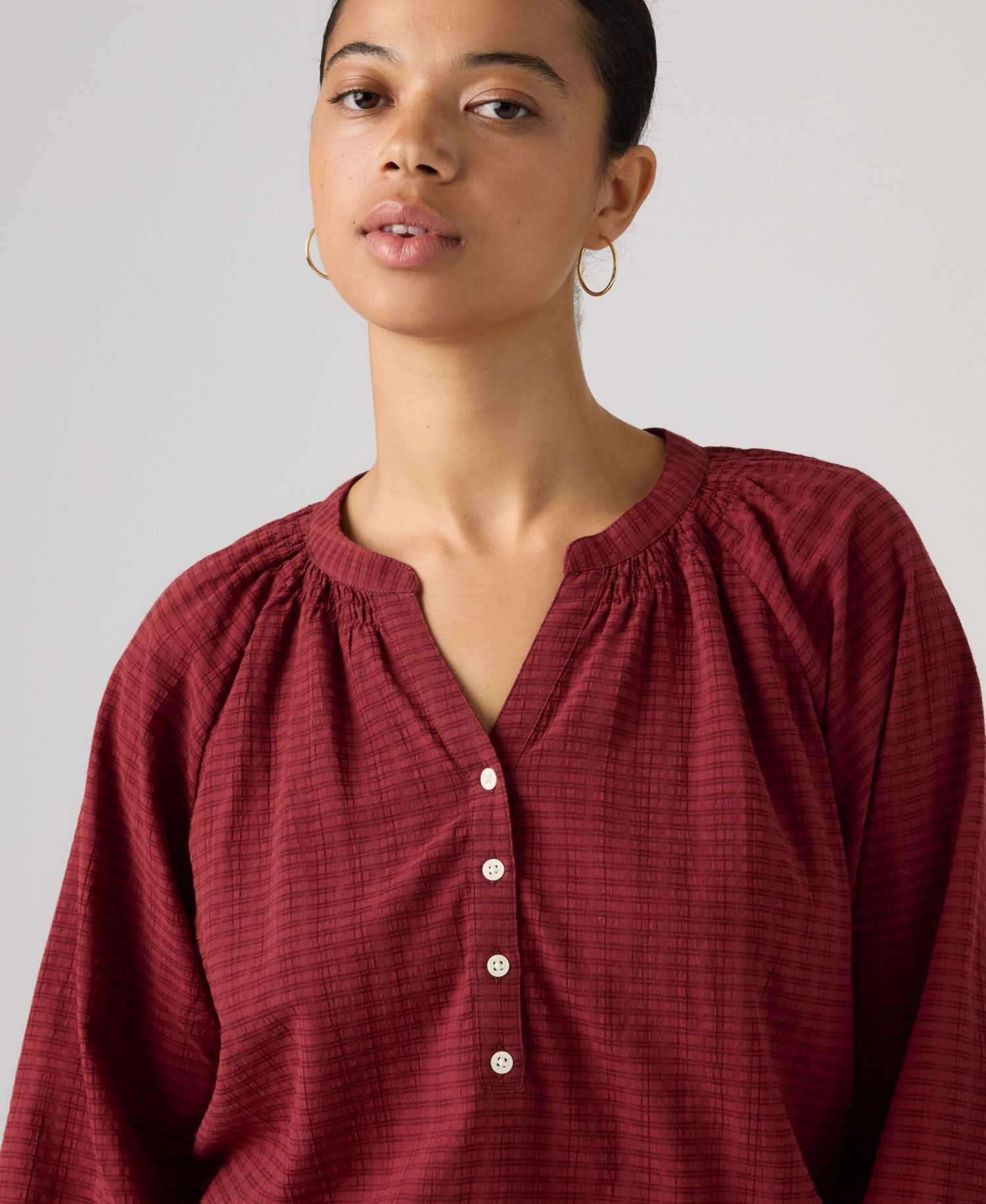 Plus Size V-Neck Chambray Relaxed-Fit Reverie Cotton Top