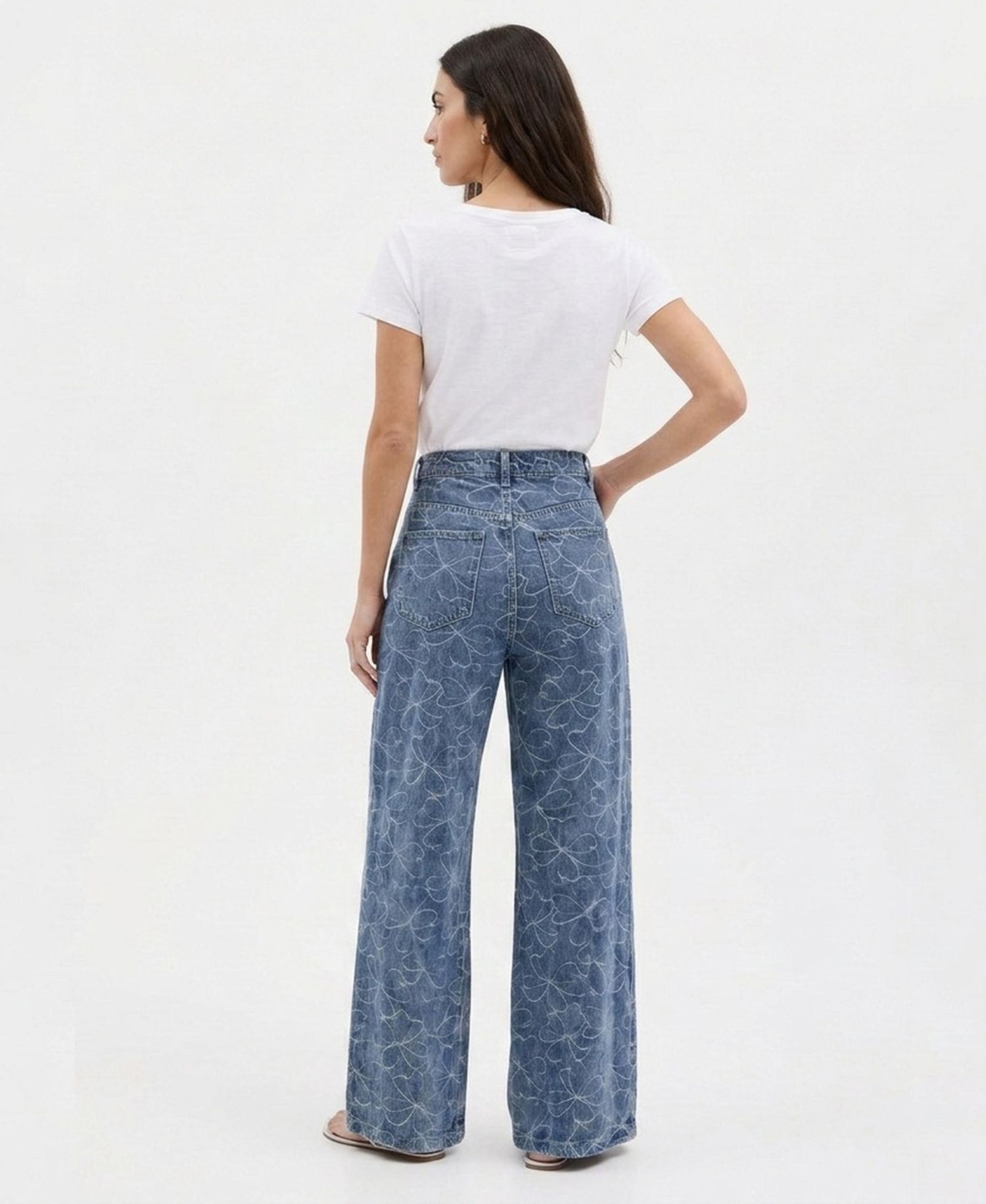 Women's Wide Leg Pleated Embroidered Denim Pants