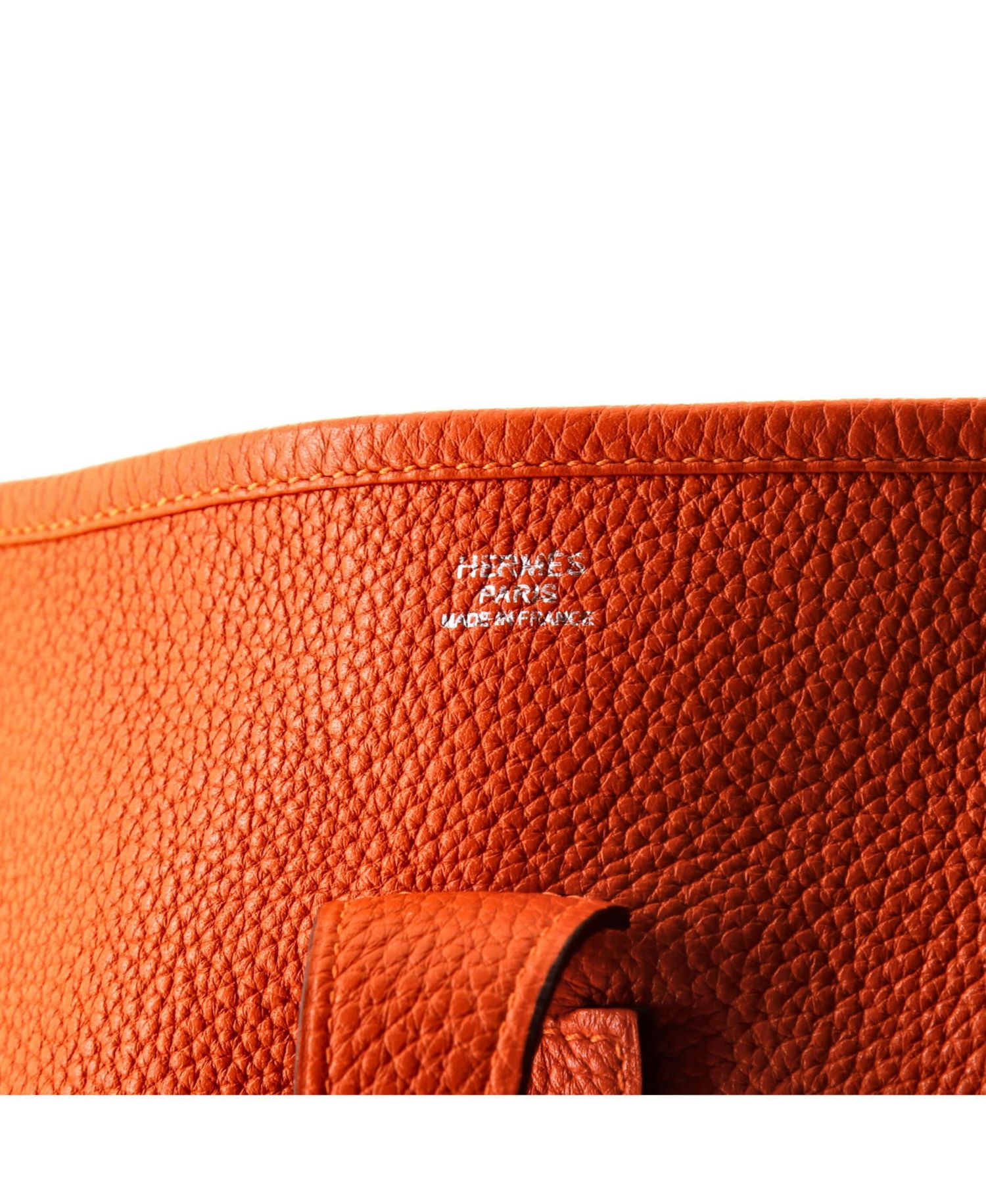 Pre-Owned Hermes GM Evelyne Bag Gen III Clemence