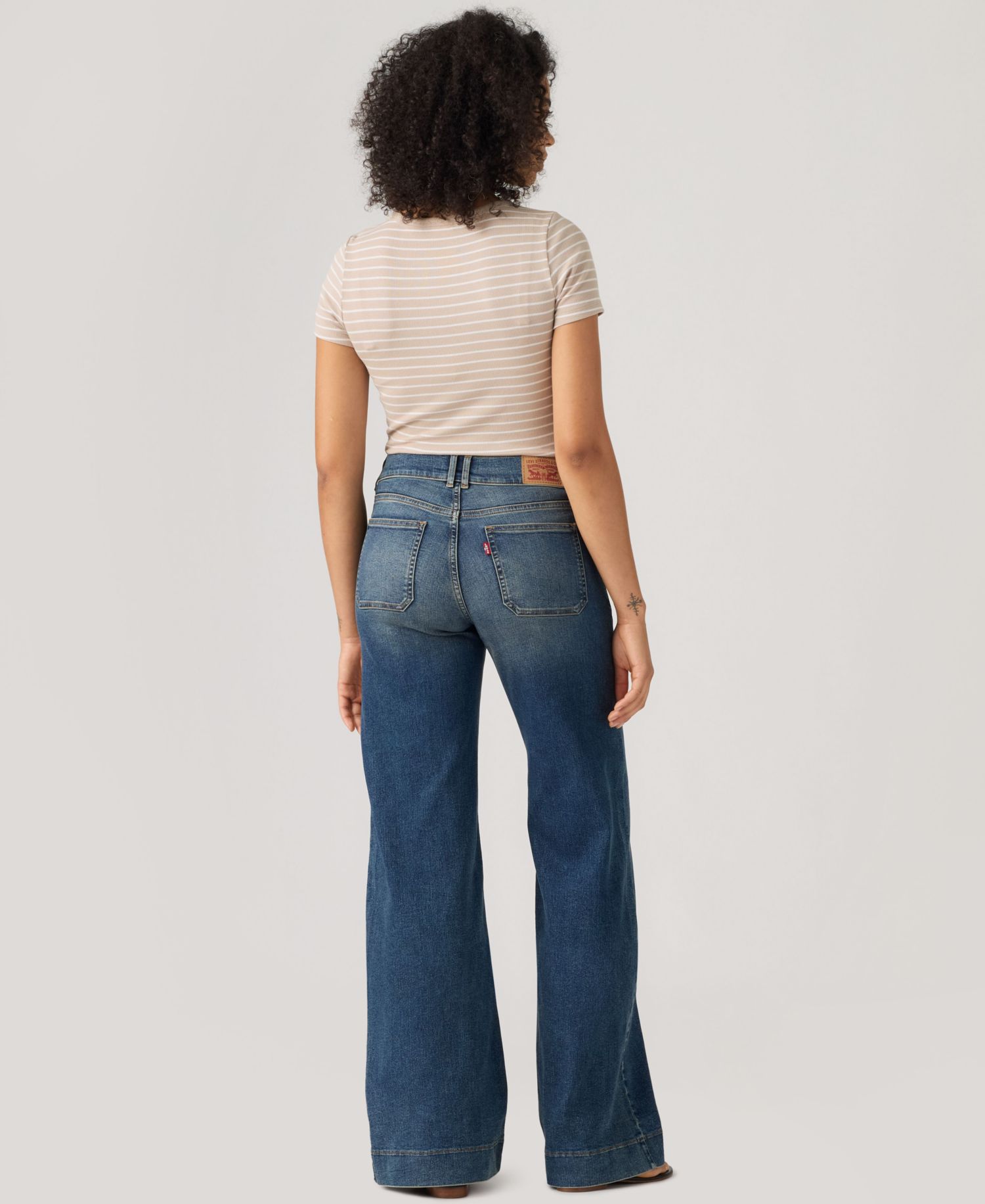 Women's 318 Mid-Rise Double-Button Wide-Leg Jeans
