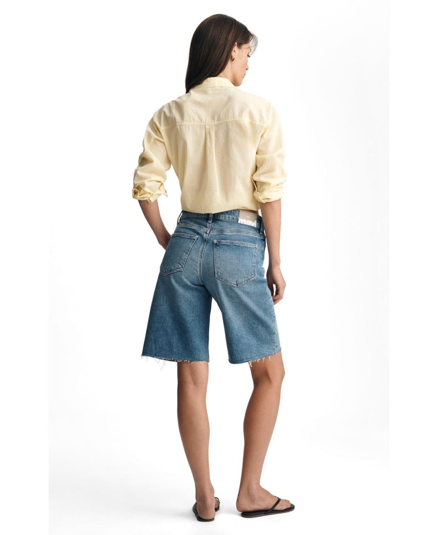 Женские шорты Mavi Jeans Erika Mid-Rise Denim Raw-Hem Bermuda, 11.5" Inseam, цвет: Синий — фото 3