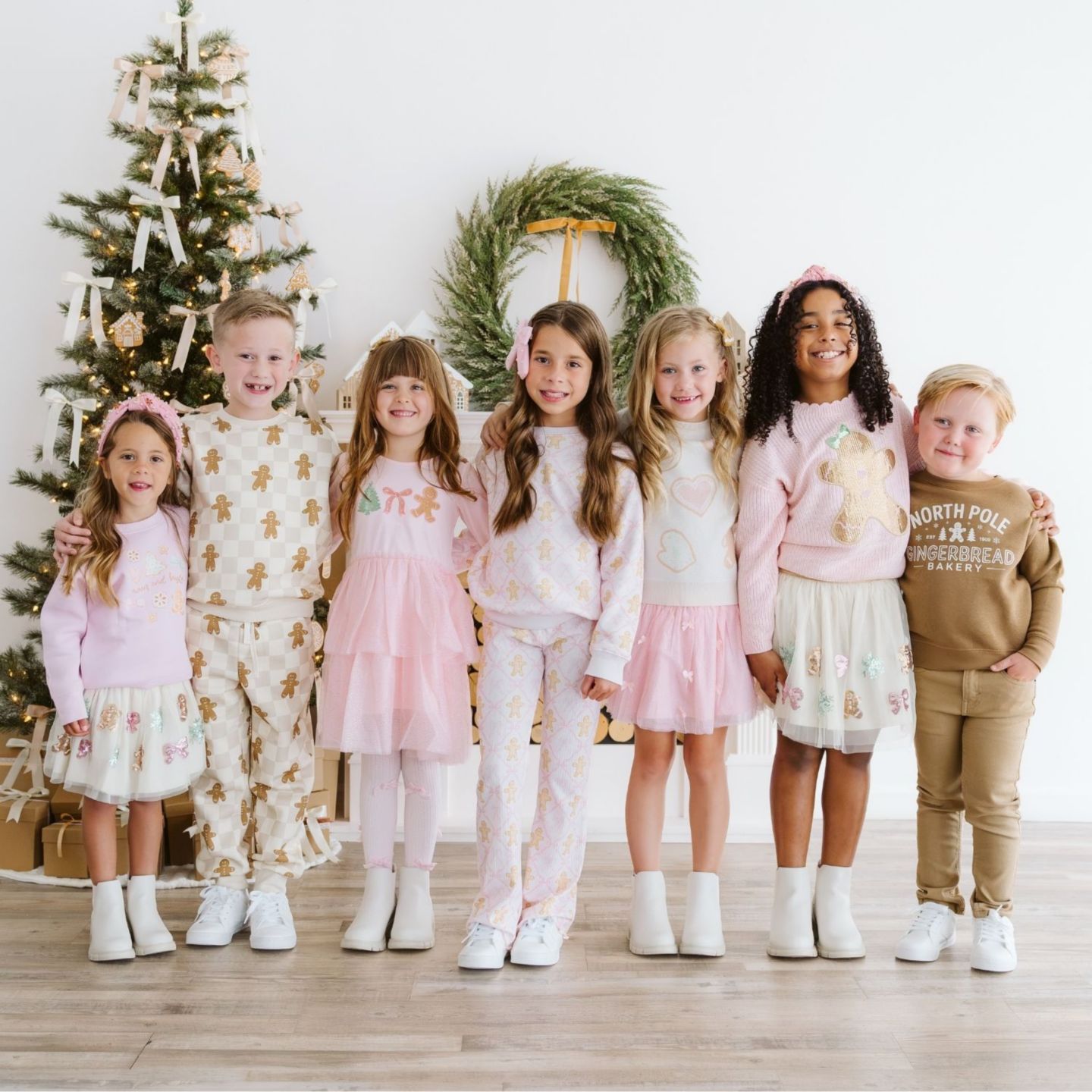 Толстовка Sweet Wink Merry and Bright Gingerbread Christmas для девочек-малышей, цвет: Розовый — фото 6