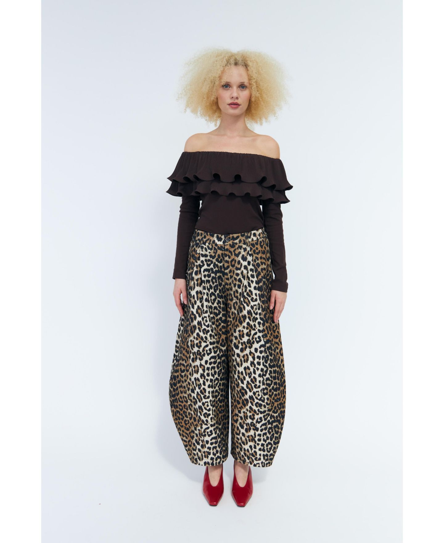 Женские брюки CRAS Leopard-Print High-Rise Barrel Fit — фото 3