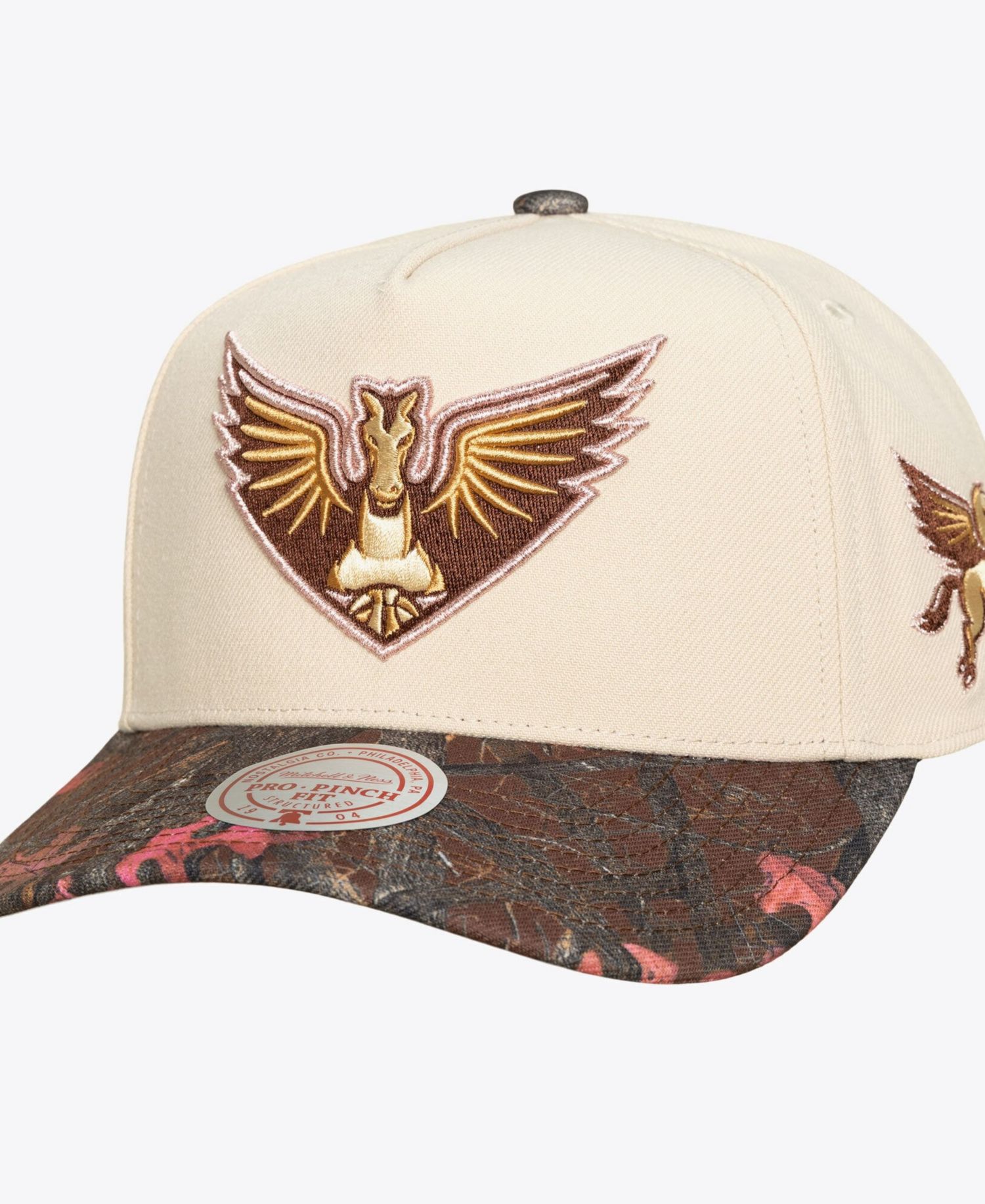 Men's and Women's Cream Dallas Wings Pink Pro Snapback Hat