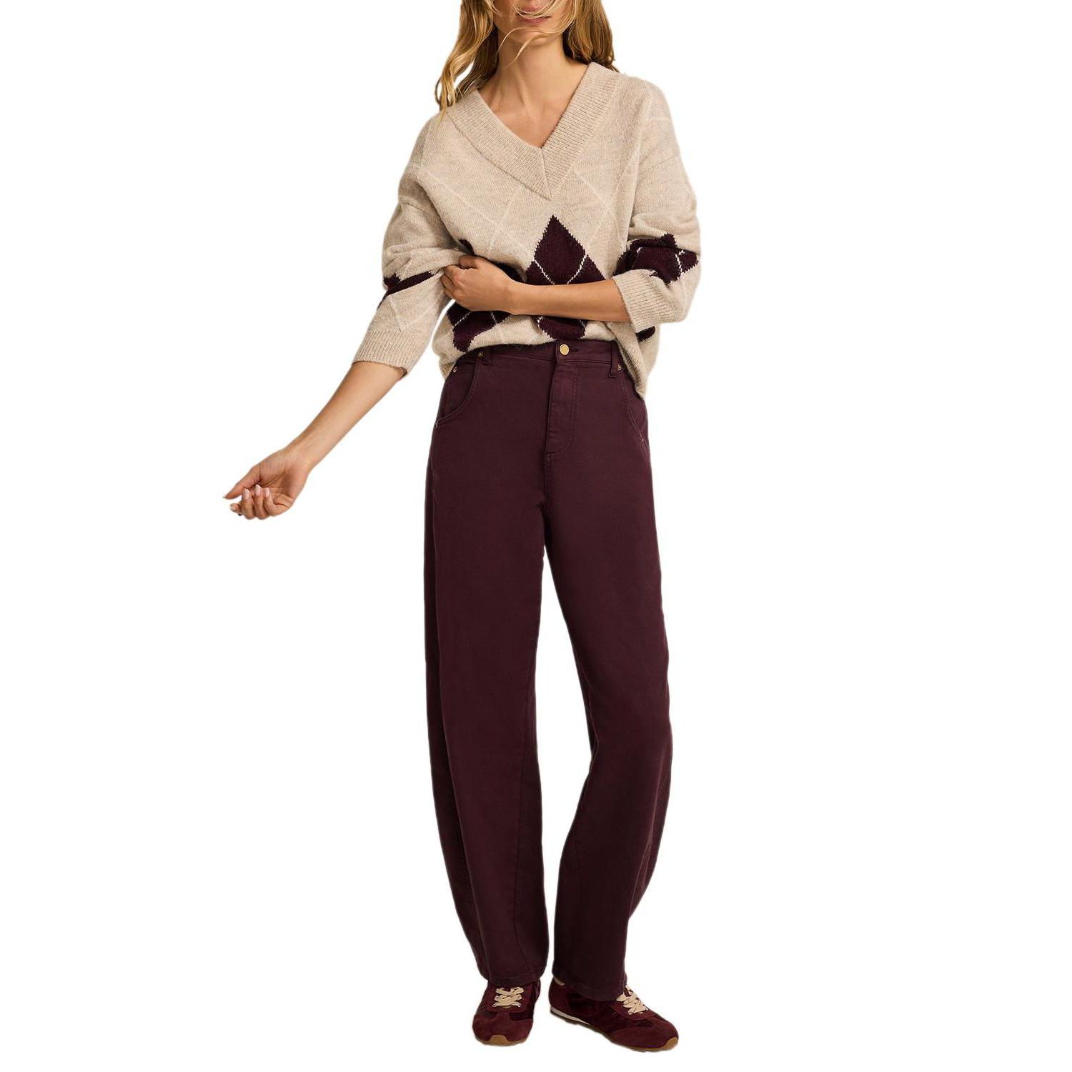 Women's Argyle Long-Sleeve V-Neck Sweater