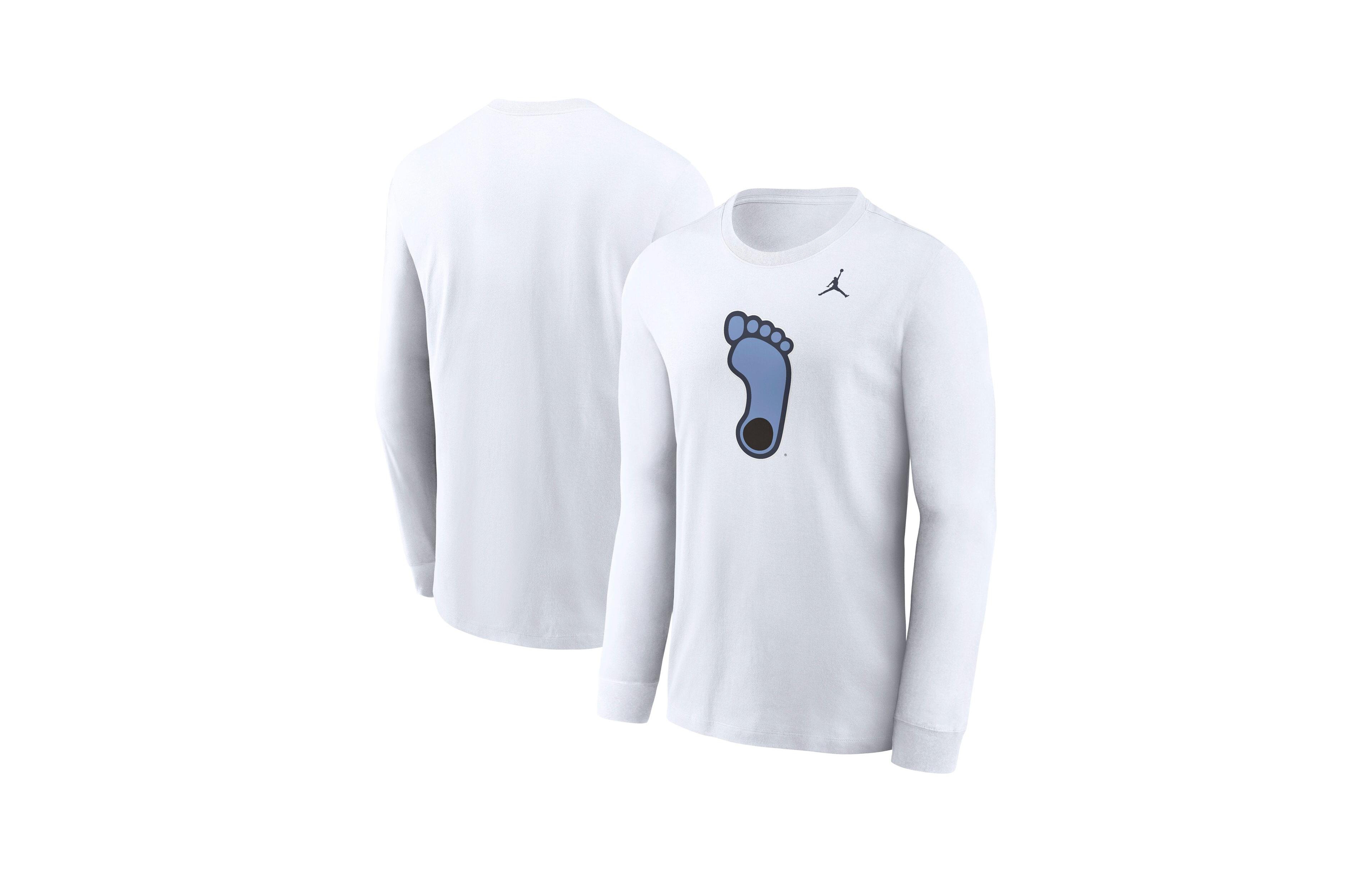 Jordan Men's North Carolina Tar Heels Alternate Logo Long Sleeve Crewneck T-Shirt