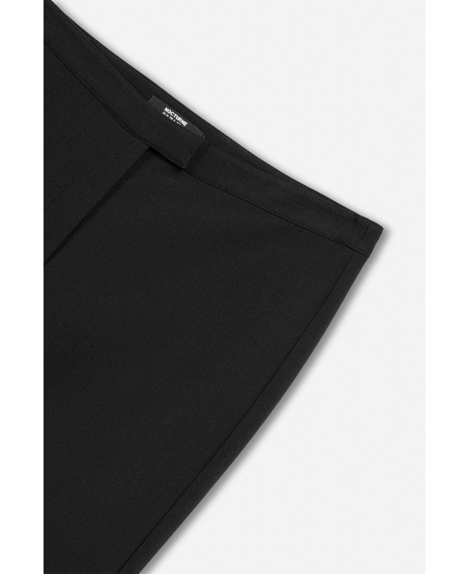 Women's Mid-Rise Slim Capri Trousers