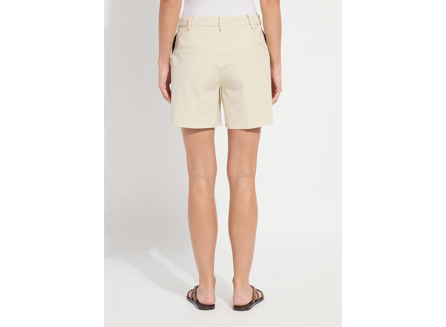 Women's Amanda Pull-On Mid-Rise Stretch-Twill Shorts, 6" Inseam