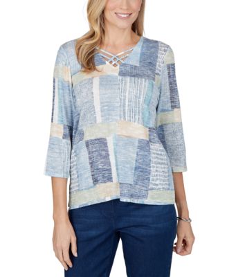Petite 3/4-Sleeve V-Neck Side-Slit Blouse