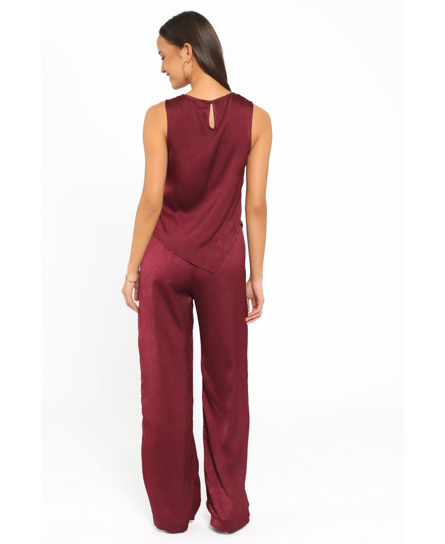 Женский комплект Petal and Pup Lira Sleeveless High-Neckline Wide-Leg Top and Pants, 2-Piece Set, цвет: Тёмный вишнёвый — фото 4