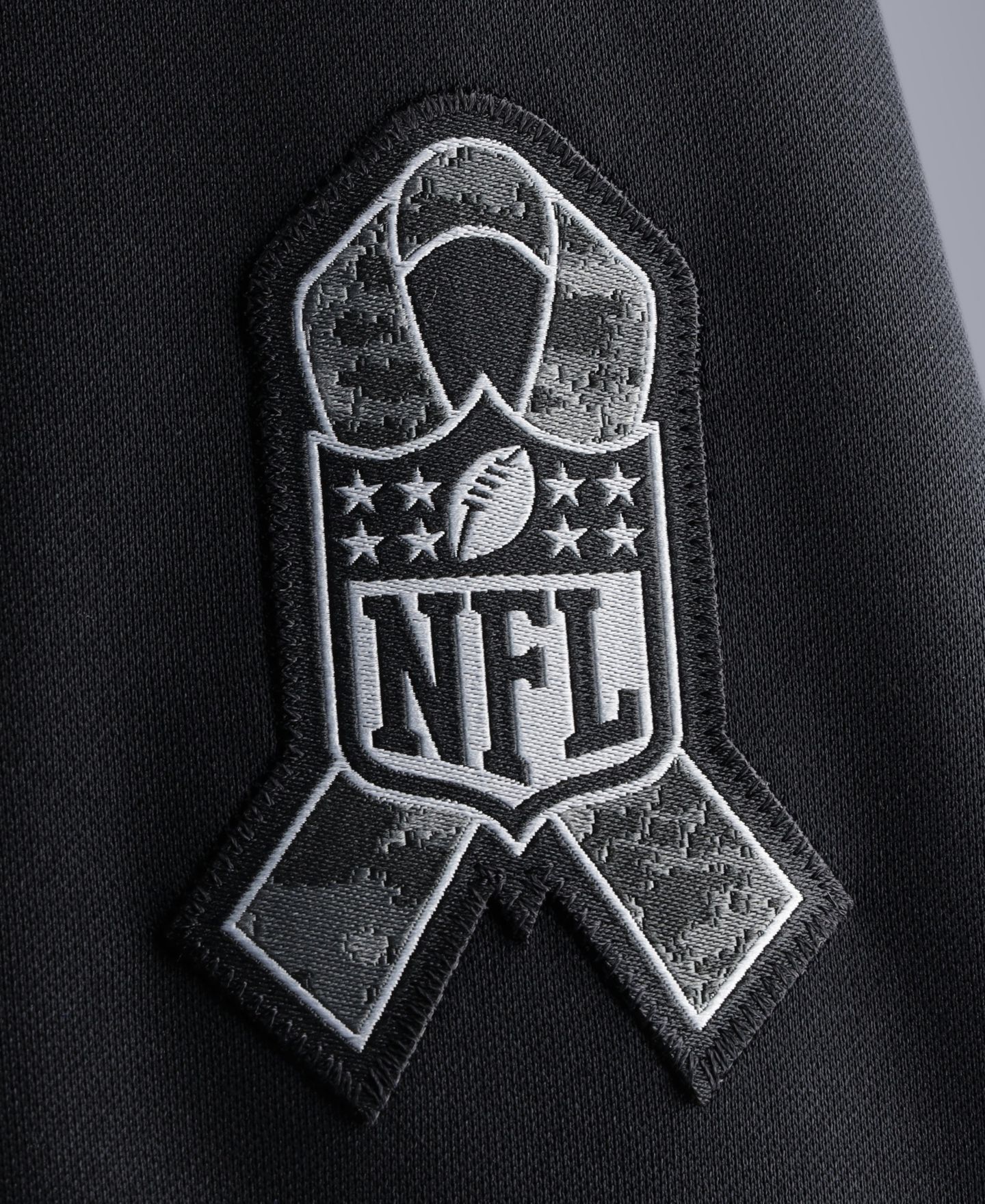 Мужской топ Nike De'Von Achane Black Miami Dolphins 2026 Salute to Service Limited Jersey — фото 7