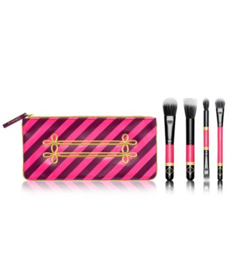MAC - 4-Pc. Nutcracker Sweet Mineralize Brush Set