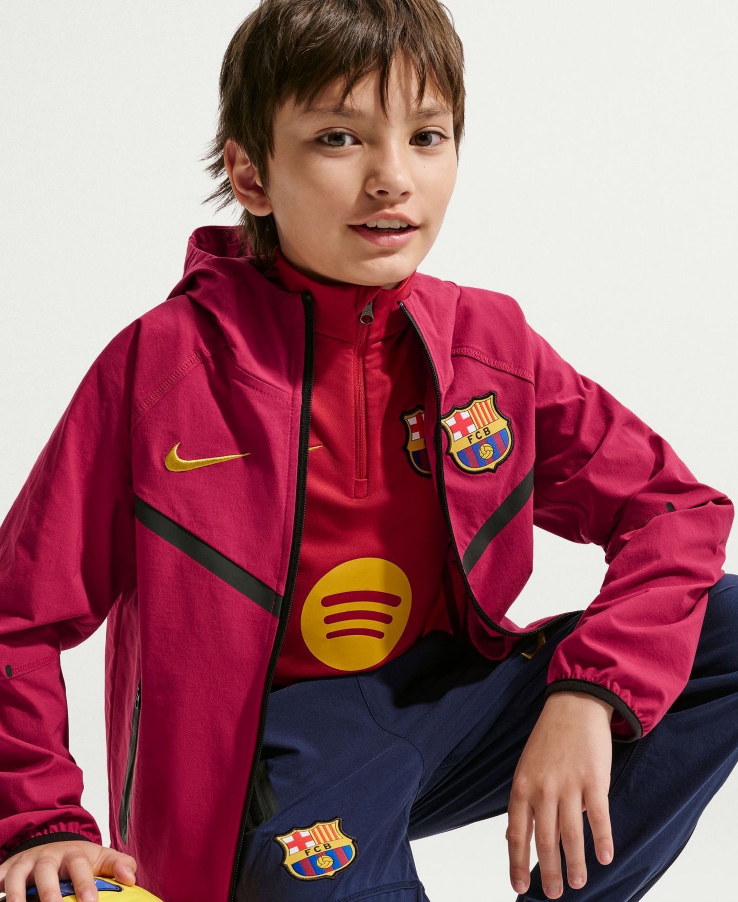 Детская куртка Nike Red Barcelona Tech Woven Raglan Dri-FIT Full-Zip Hooded — фото 5
