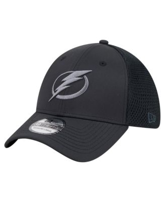 Men's Black Tampa Bay Lightning Blackout 39THIRTY Stretch Hat