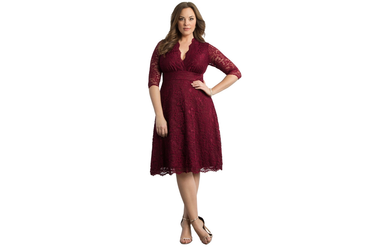 Women's Plus Size Mademoiselle Lace Cocktail Dress with Sleeves - Pinot noir