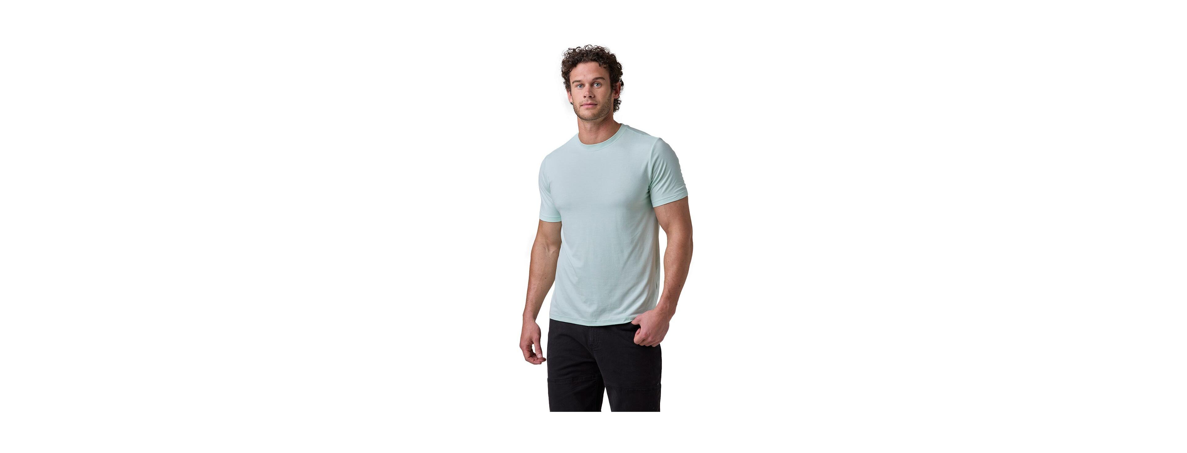 Backcountry Men's Destination Crew T-Shirt Performance Shirts Short Sleeve