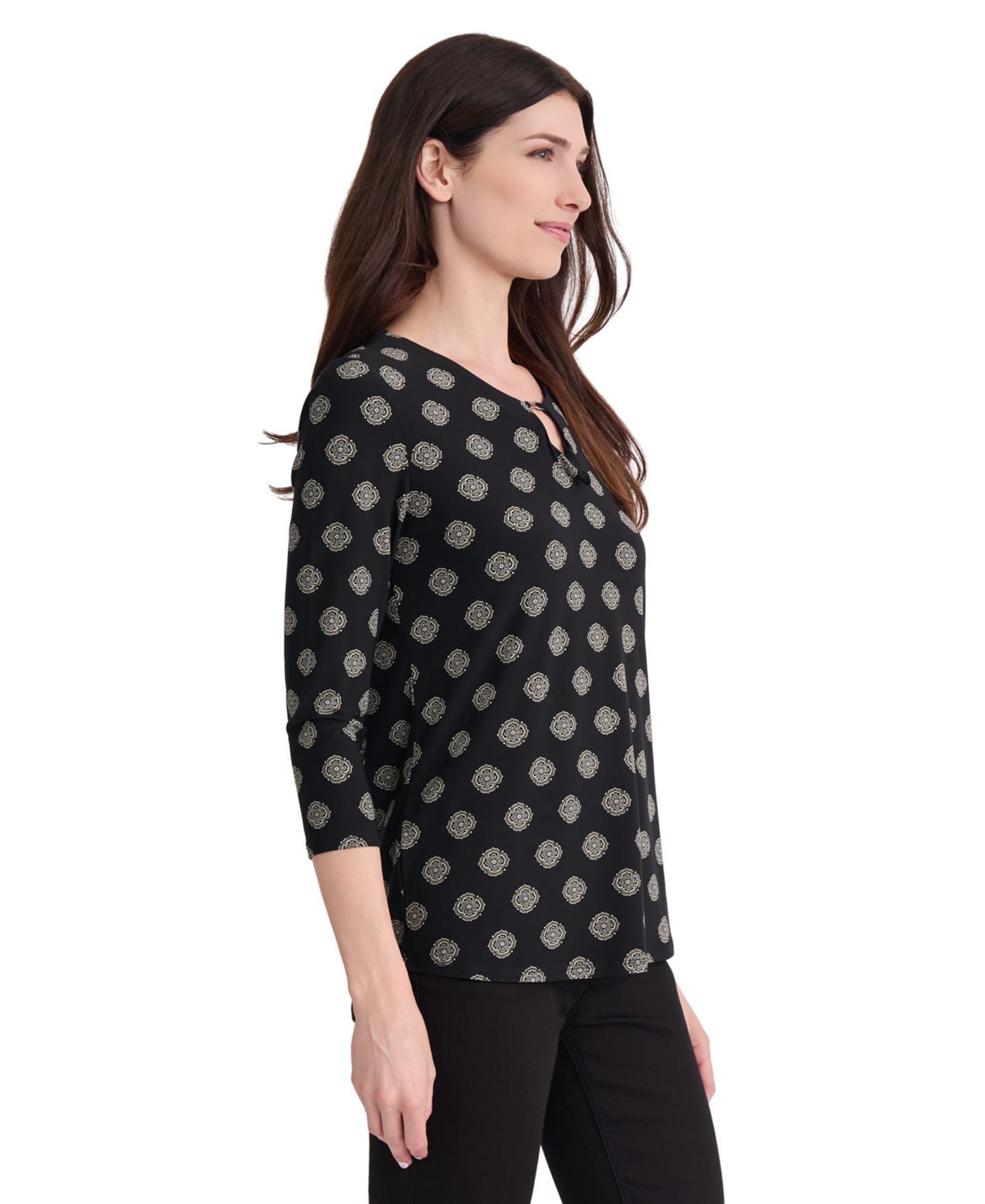 Женская блузка Jones New York Infinity Trim 3/4-Sleeve V-Neck, цвет: Чёрный — фото 2