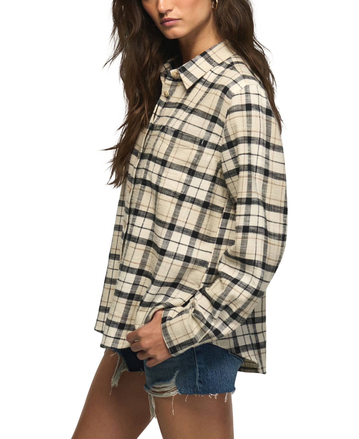 Women's Long-Sleeve Plaid Button Down Shirt