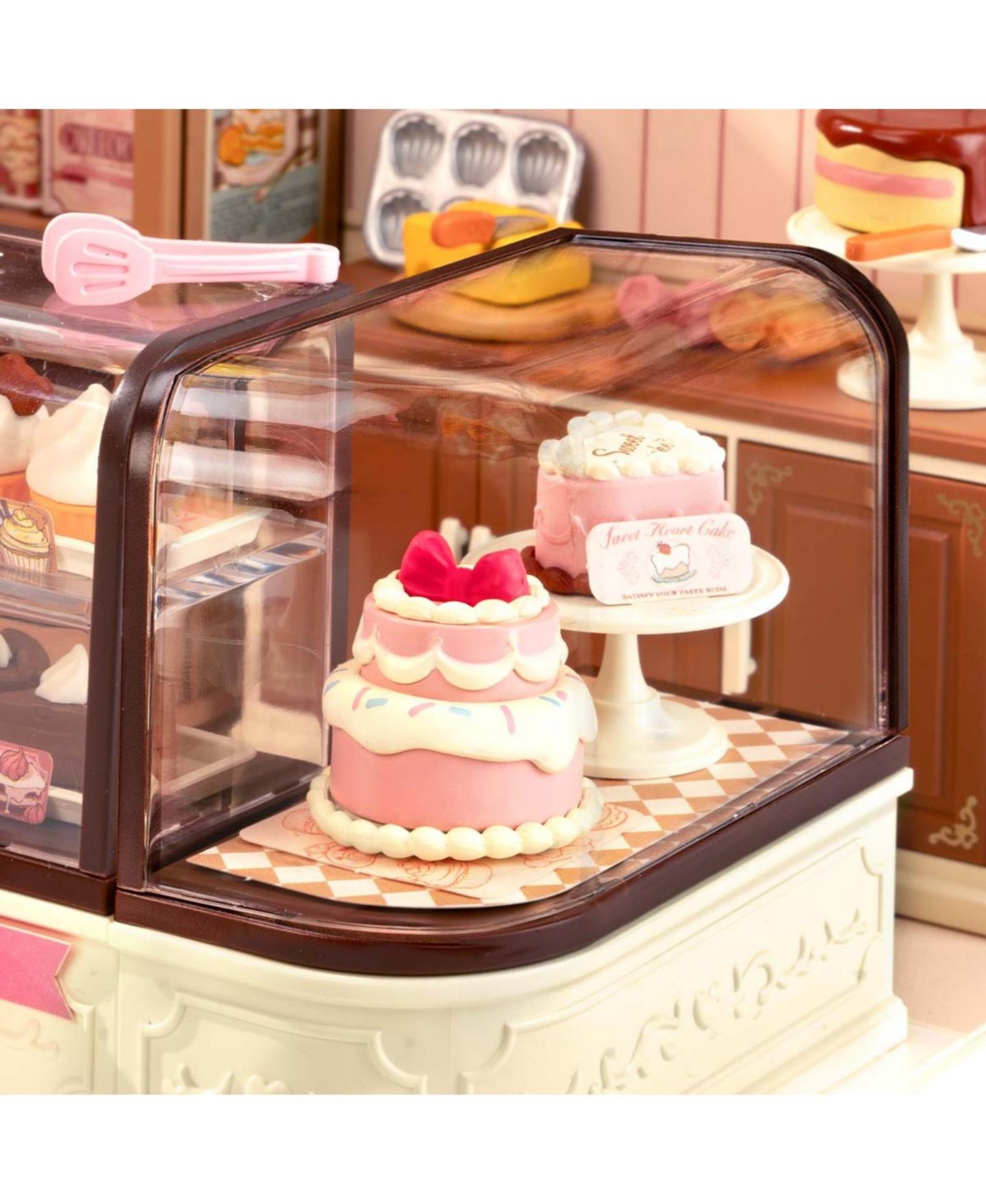 Детские аксессуары для кукол Robotime Super Creator Series Tasty Cake Shop Miniature 115-Piece Dollhouse Kit, Ages 14+ — фото 4