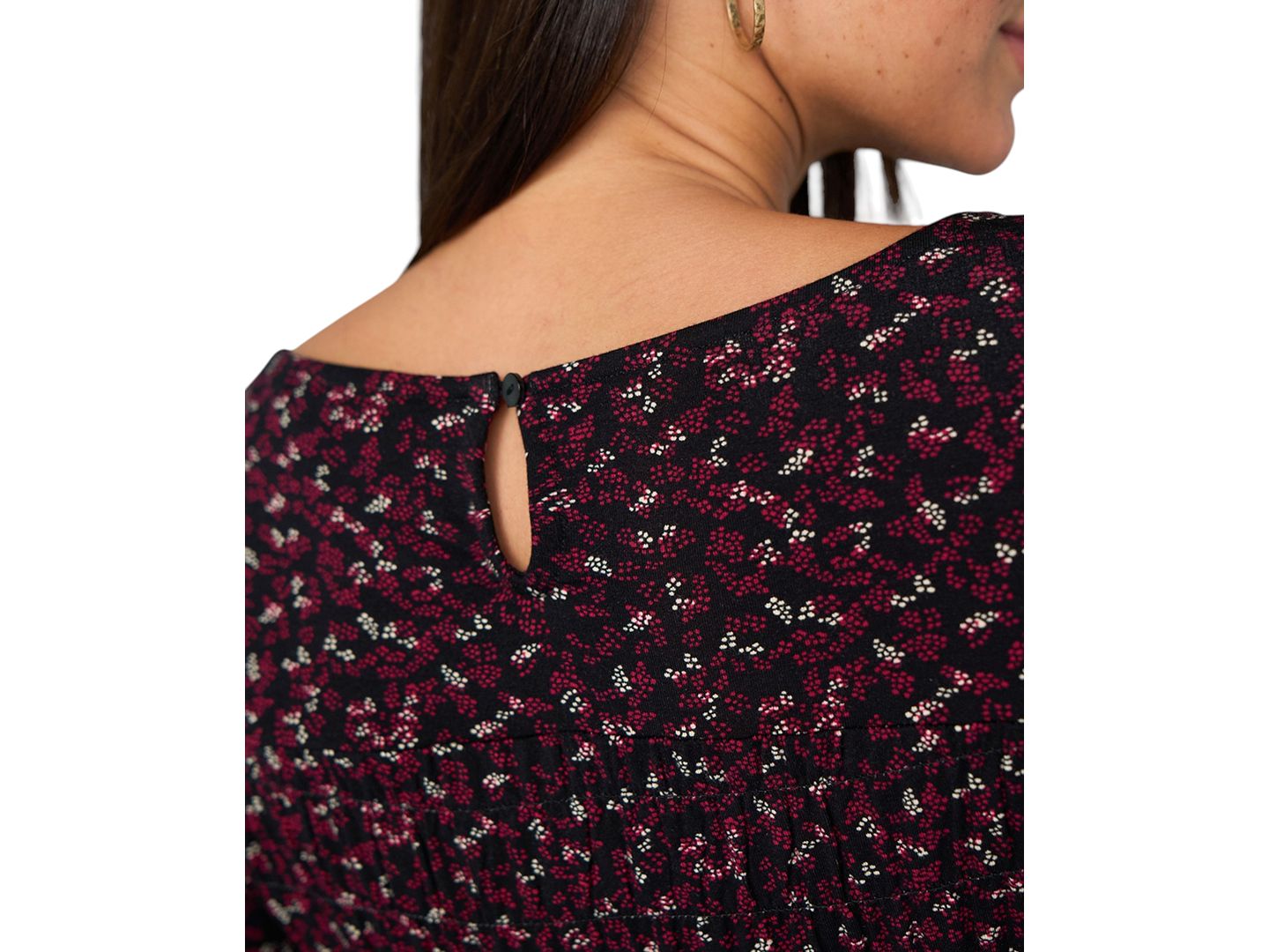 Женская блузка Liverpool Los Angeles Petite 3/4-Sleeve Smocking Blouse, цвет: Бордовый / Чёрный — фото 3