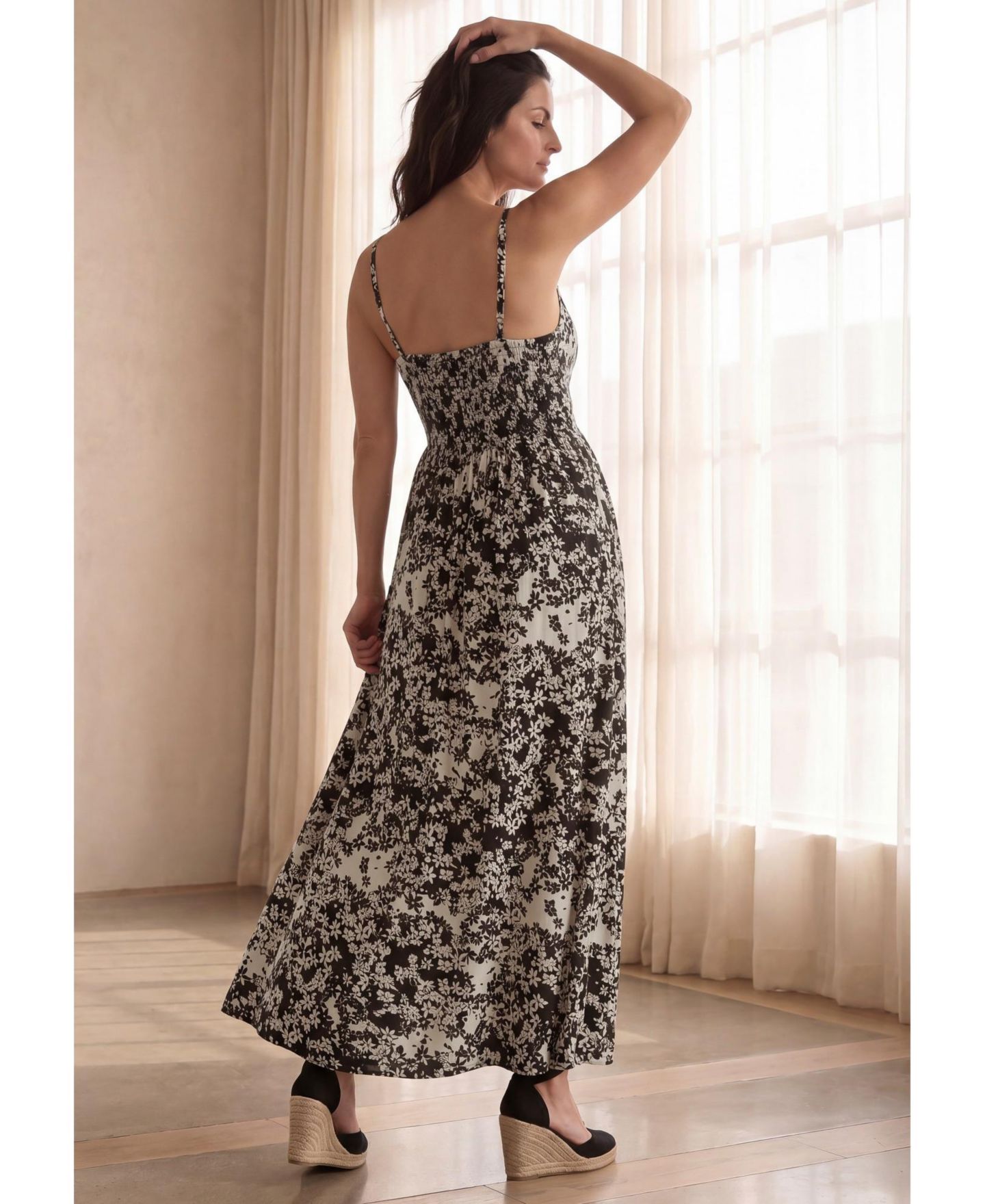 Женское платье ellos Stretch Jersey Knit Surplice Bodice Maxi Tank Dress, цвет: Чёрный белый с принтом — фото 2