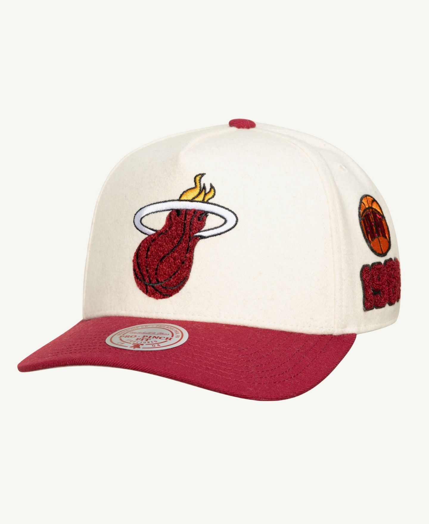 Кепка Mitchell & Ness Cream Miami Heat Cream Team Pro Adjustable Hat — фото 3