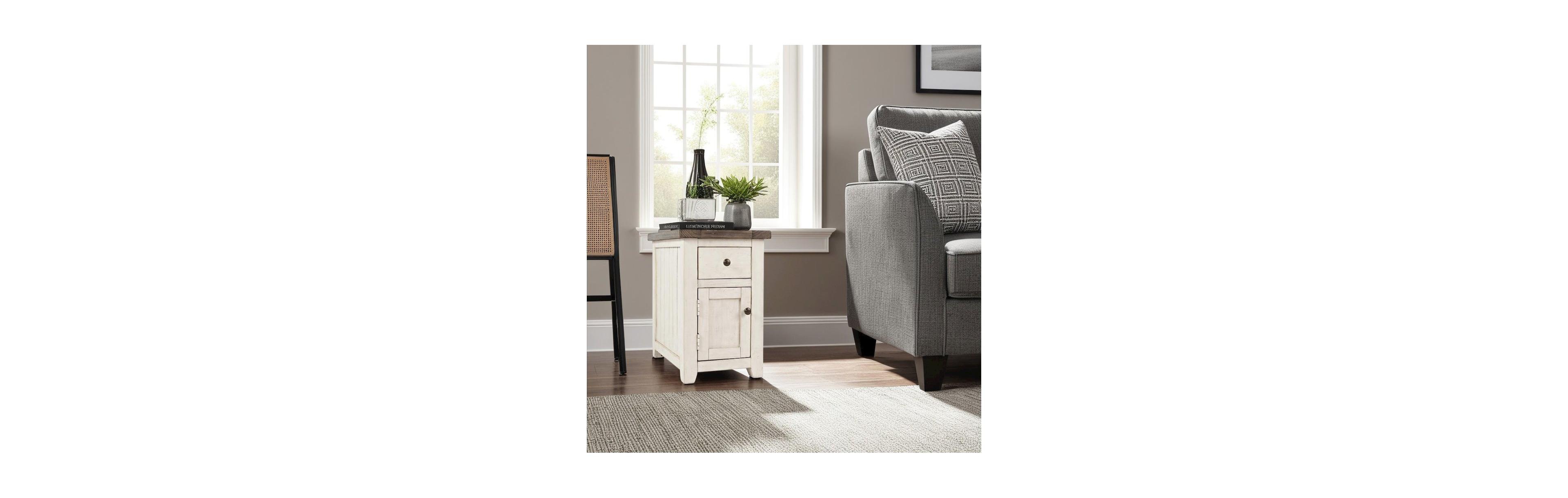 Starlight Canyon Home Rustic Farmhouse Chairside Table with Pine Wood Construction
