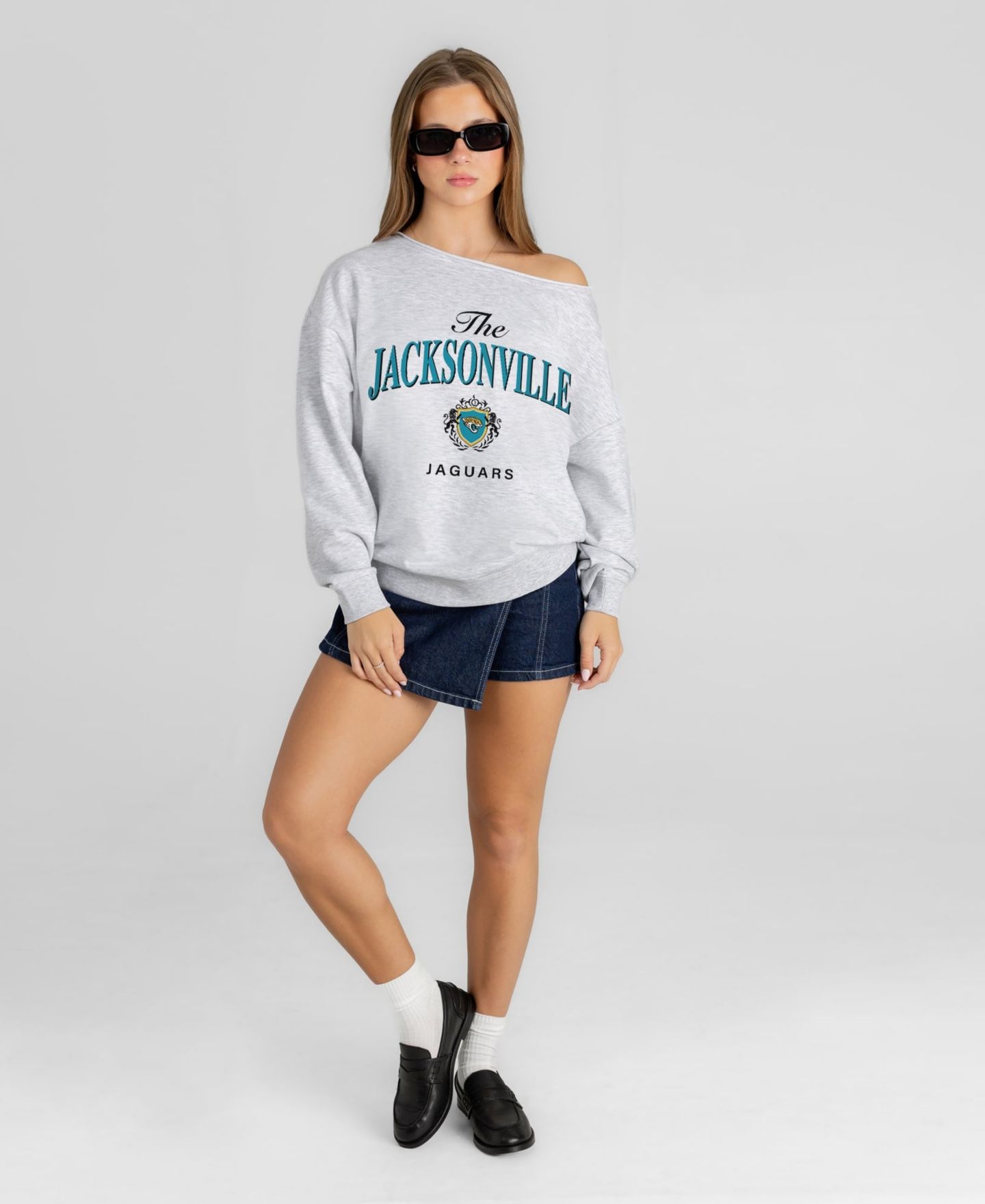 Женская толстовка Gameday Couture Ash Jacksonville Jaguars Offsides Energy Off-Shoulder — фото 4
