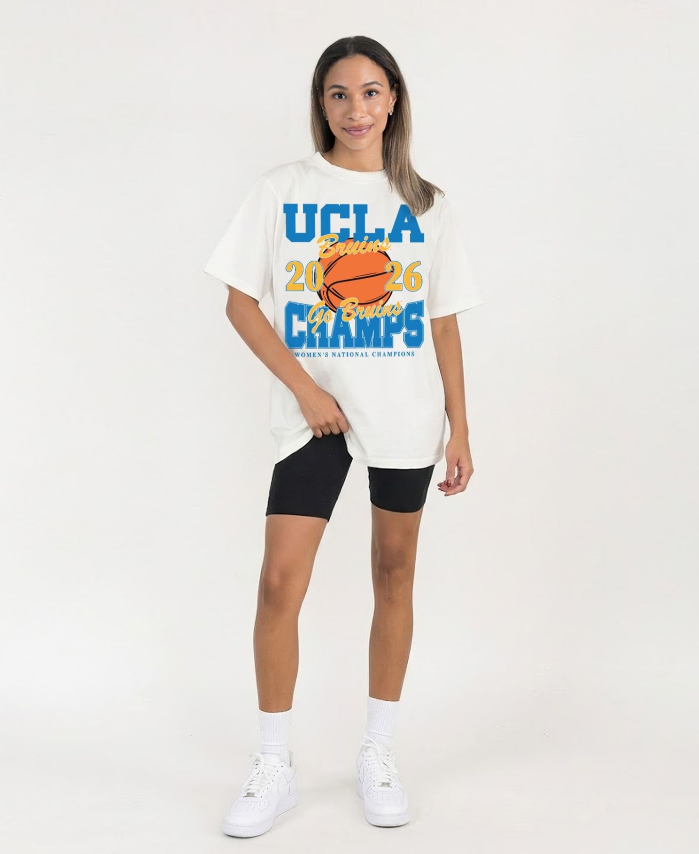 Женская футболка Gameday Couture White Ucla Bruins 2026 NCAA Basketball National Champions Oversized — фото 3